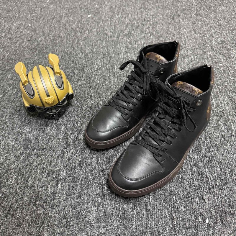 Louis Vuitton Louis Vuitton Black High-top Zip Leather Shoes 0079 Size US 8.5 / EU 41-42 - 1 Thumbnail