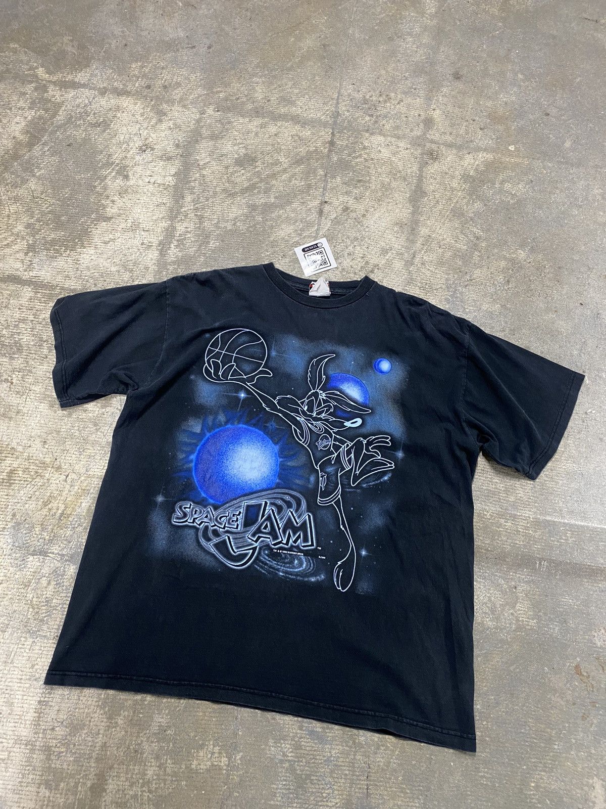 Other Vintage 90’s 1996 Space Jams Wile-Cayote T-Shirt Size US XL / EU 56 / 4 - 1 Thumbnail