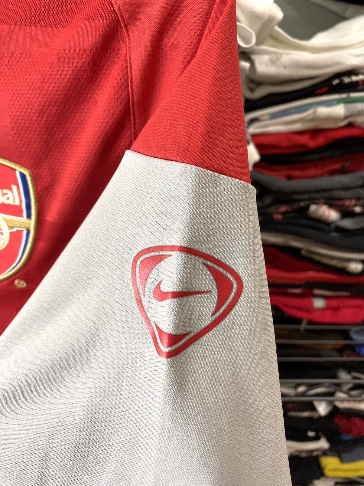 Nike Vintage Nike Arsenal Soccer Jersey T Shirt Size US S / EU 44-46 / 1 - 6 Thumbnail