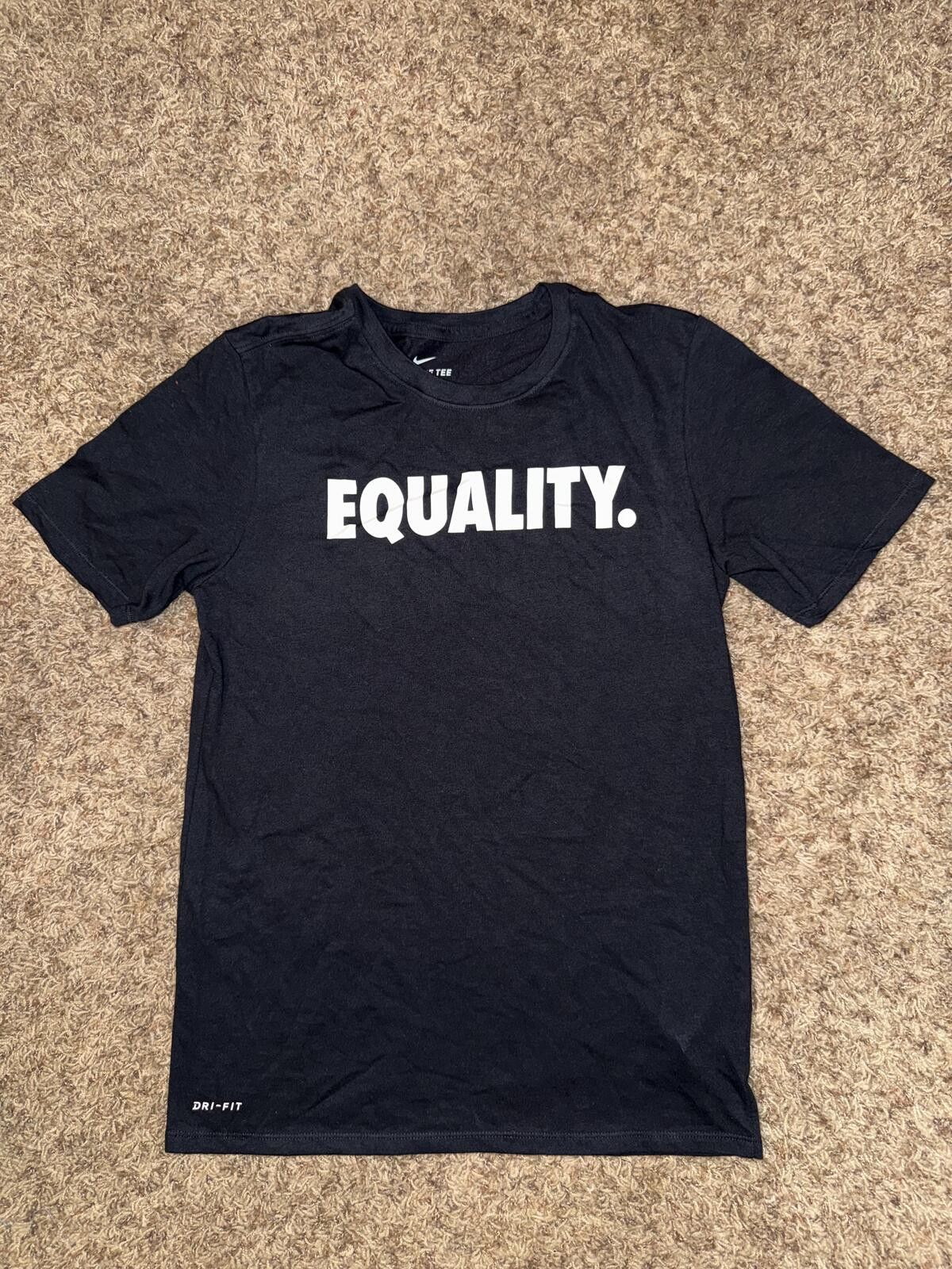 Nike The Nike Tee Women’s Equality BLM Sleeve T-Shirt Size S / US 4 / IT 40 - 1 Thumbnail