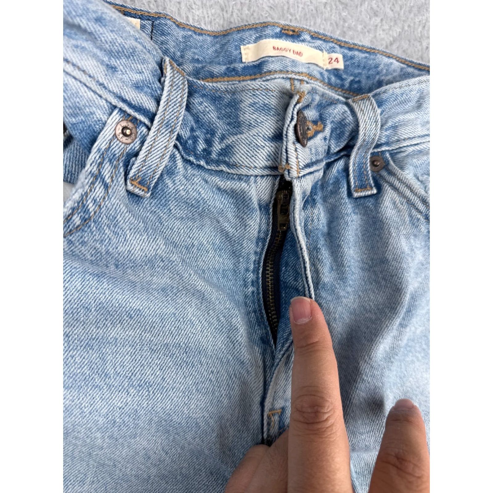 Levi's Levi's Jeans Women's 24 Blue Wide-Leg Distressed Cotton 28x29 Size 42" / US 20 - 5 Thumbnail