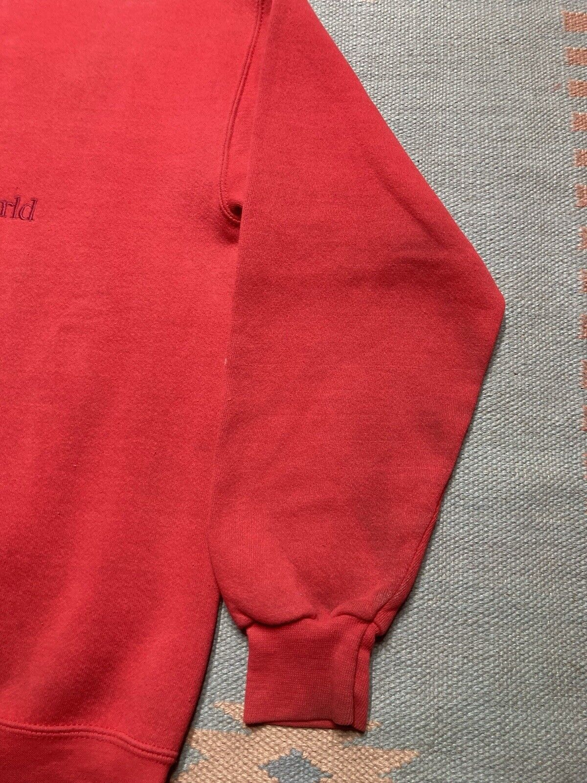 Disney × Vintage VTG sweatshirt Walt Disney world Mickey Mouse embossed M Size US M / EU 48-50 / 2 - 4 Thumbnail