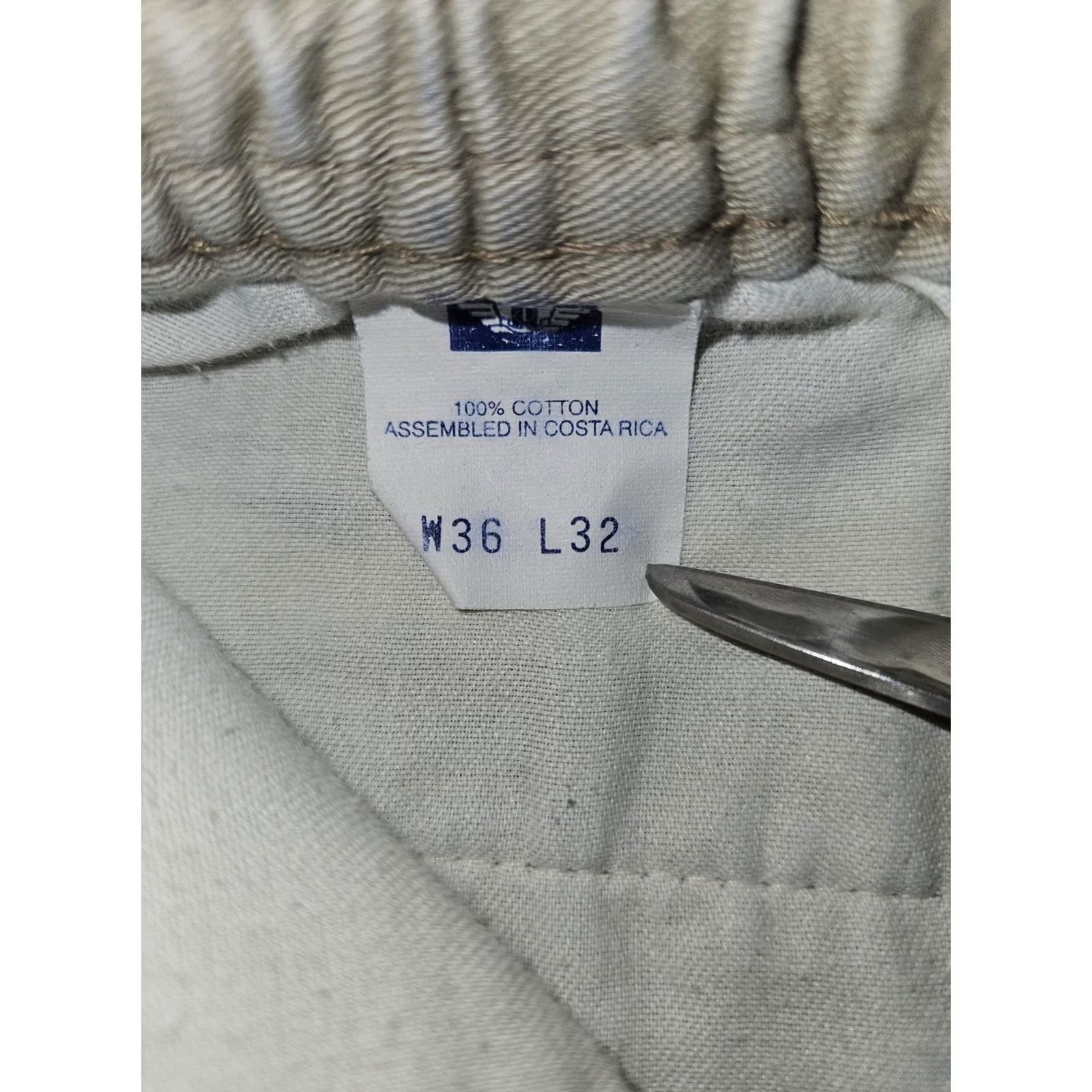 Dockers VINTAGE Dockers Khakis Pants Mens 36x30 Beige Pleated Relaxed Fit Elastic Waist Front Zip Pocket 90s Size US 36 / EU 52 - 3 Thumbnail