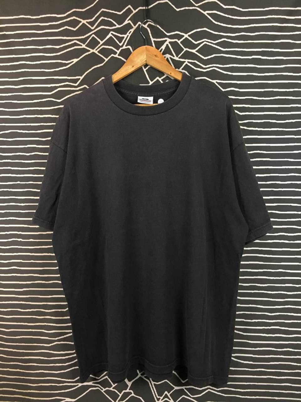 Rap Tees Vtg Pro Club Heavyweight Faded Black Plain Casual Tee Size US XXL / EU 58 / 5 - 1 Thumbnail