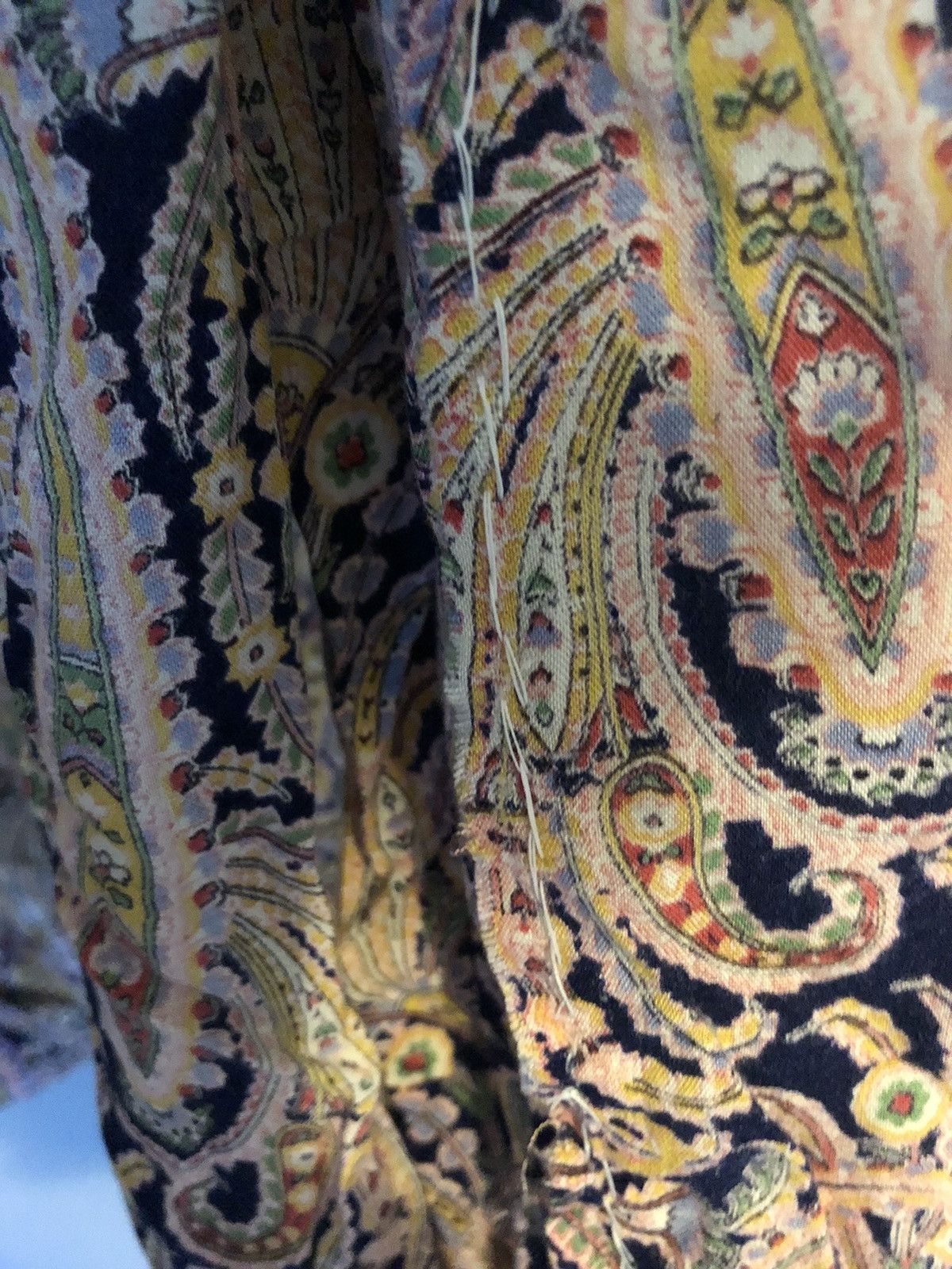 Vintage 1950s/1960s Mcgregor paisley rayon shadow Shirt Size L Size US L / EU 52-54 / 3 - 7 Thumbnail