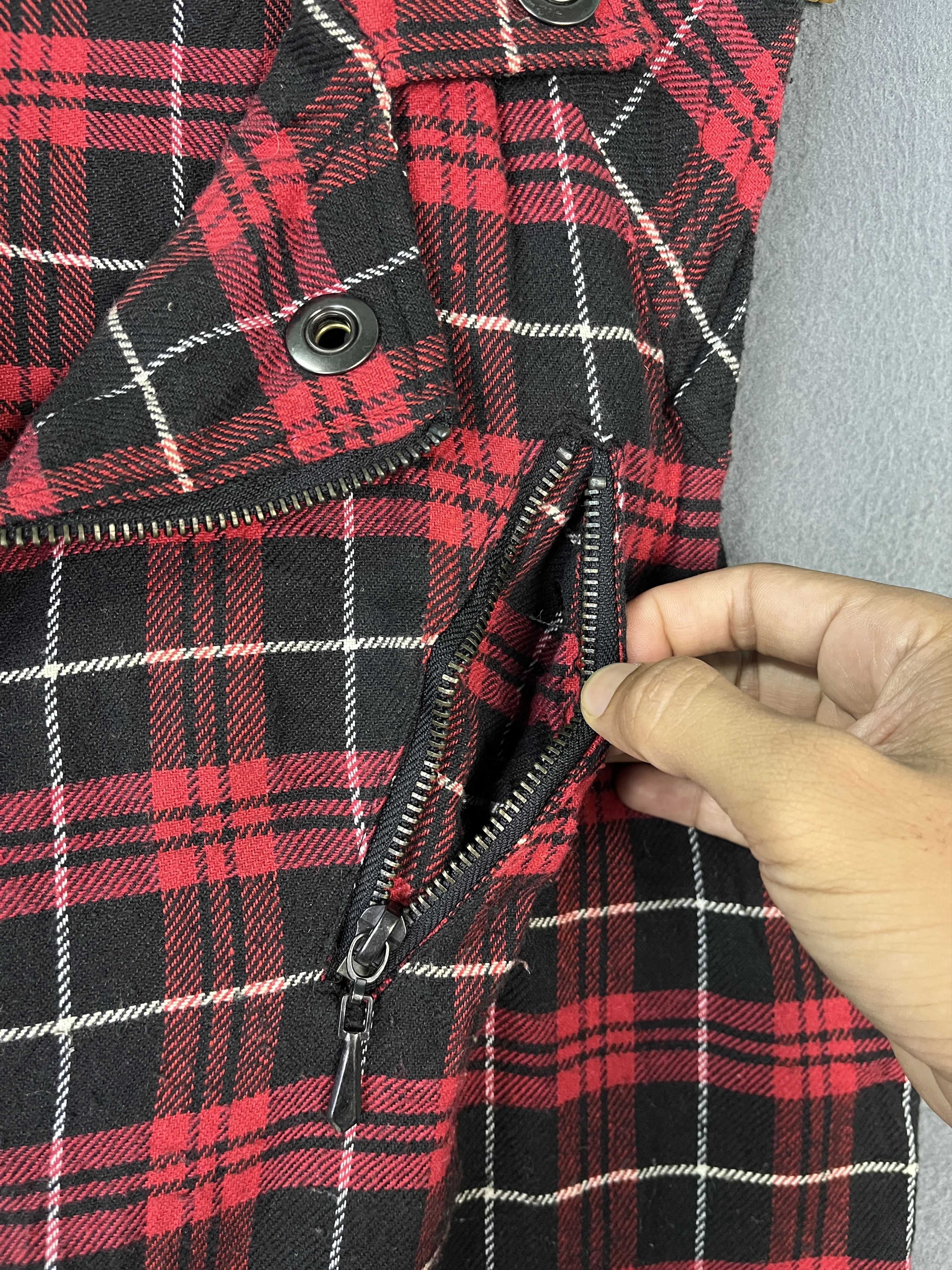 In The Attic In The Attic Homme Tartan Seditionaries Sleeveless Jacket Size US S / EU 44-46 / 1 - 7 Thumbnail