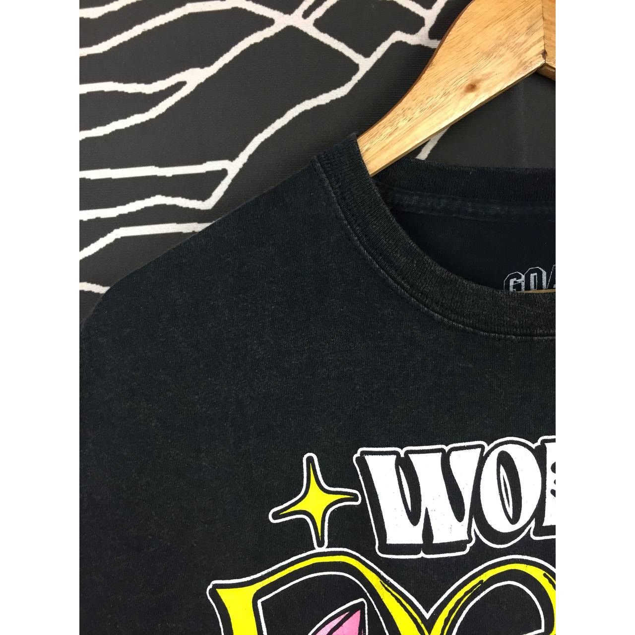 GOAT Crew × Vintage G.O.A.T Crew World Peace Pop Culture Streetwear Tee Size US L / EU 52-54 / 3 - 5 Thumbnail