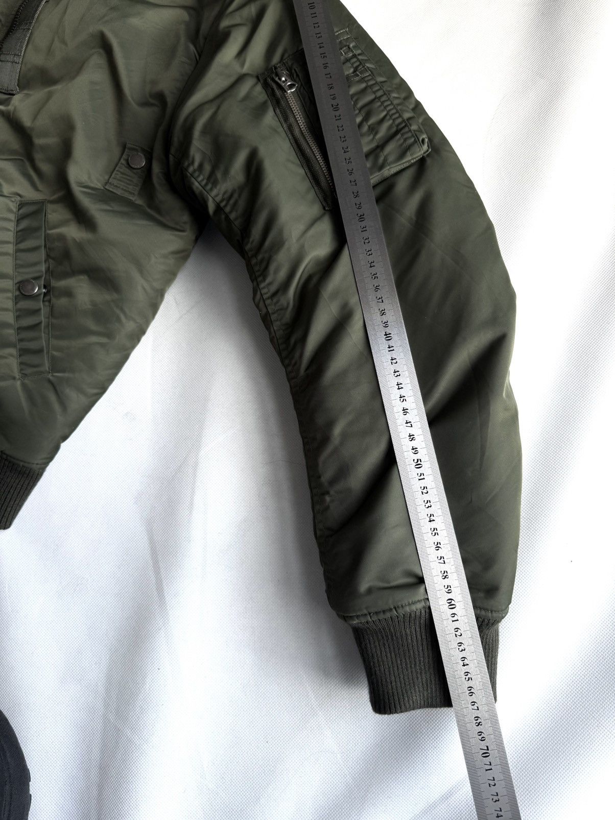 Vintage Vintage MA1 Alpha Industries Style Bomber Jacket Boxy Fit Size US L / EU 52-54 / 3 - 17 Thumbnail