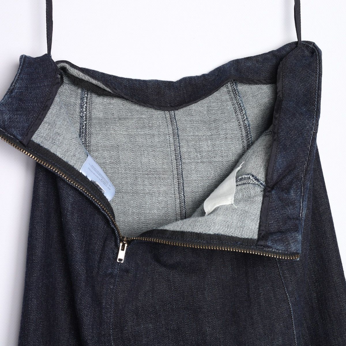 Maison Margiela Maison Margiela 2007 Denim Jeans Navy Skirt-Shorts Rare Size 28" / US 6 / IT 42 - 16 Thumbnail