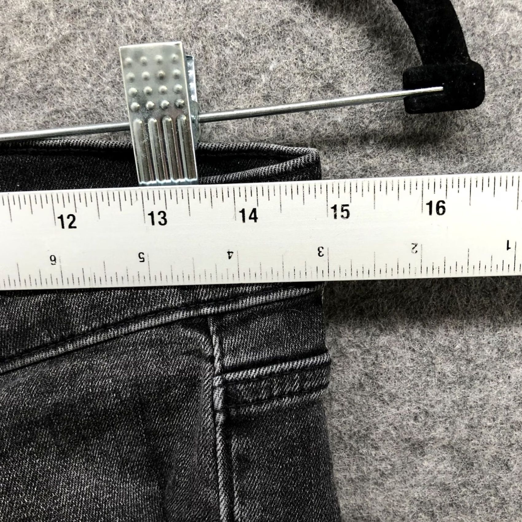 Gap Gap True Skinny Mid Rise Jeans Womens 6 Washed Black Button Fly Stretch Raw Hem Jeans Size 28" / US 6 / IT 42 - 7 Thumbnail