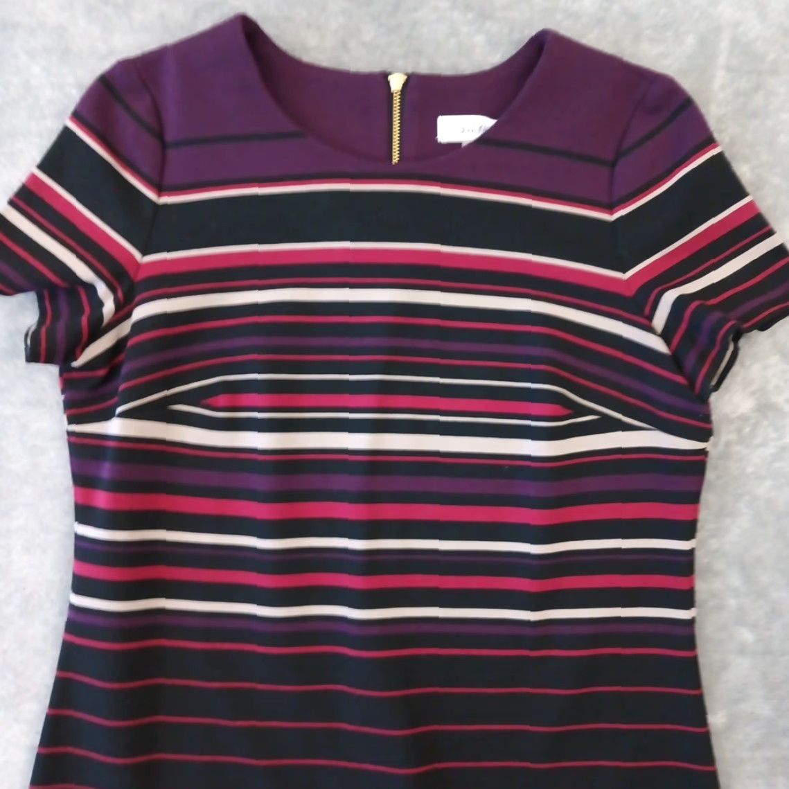 Calvin Klein Calvin Klein Sheath Dress Size 6 Purple Striped Cap Sleeve Knee Length Size M / US 6-8 / IT 42-44 - 2 Thumbnail