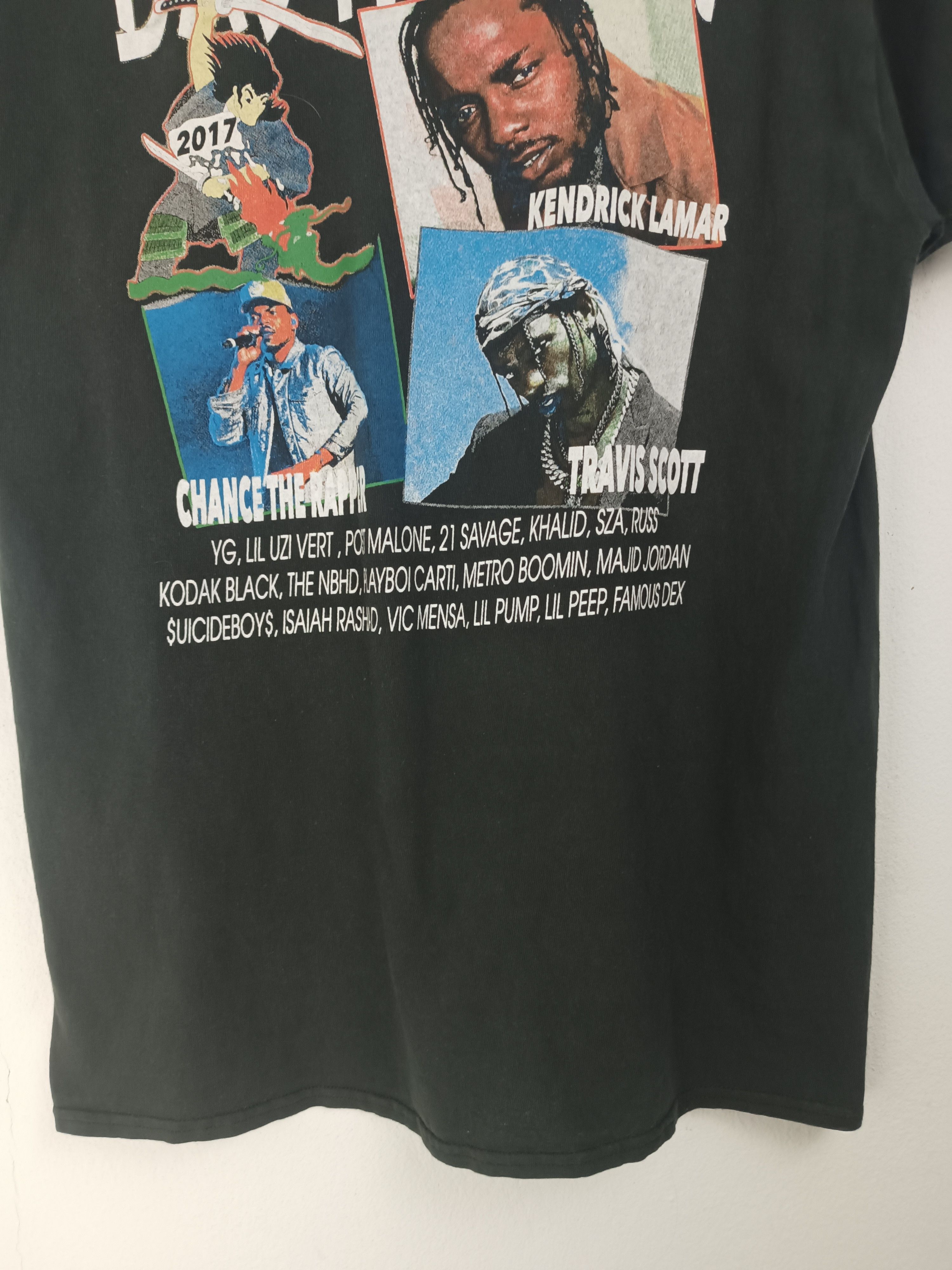 Rap Tees VINTAGE '17 DAY N NIGHT KENDRICK LAMAR TRAVIS SCOTT CHANCE Size US L / EU 52-54 / 3 - 12 Thumbnail