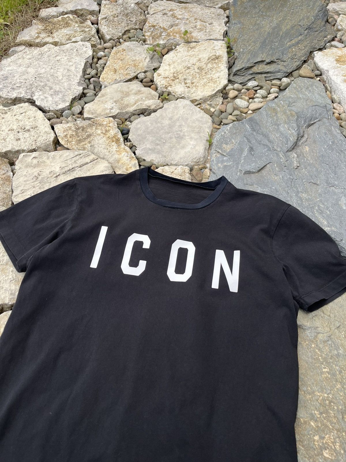 Designer × Dsquared2 Dsquared2 ICON big logo central t-shirt designer tee Canada Size US L / EU 52-54 / 3 - 13 Thumbnail