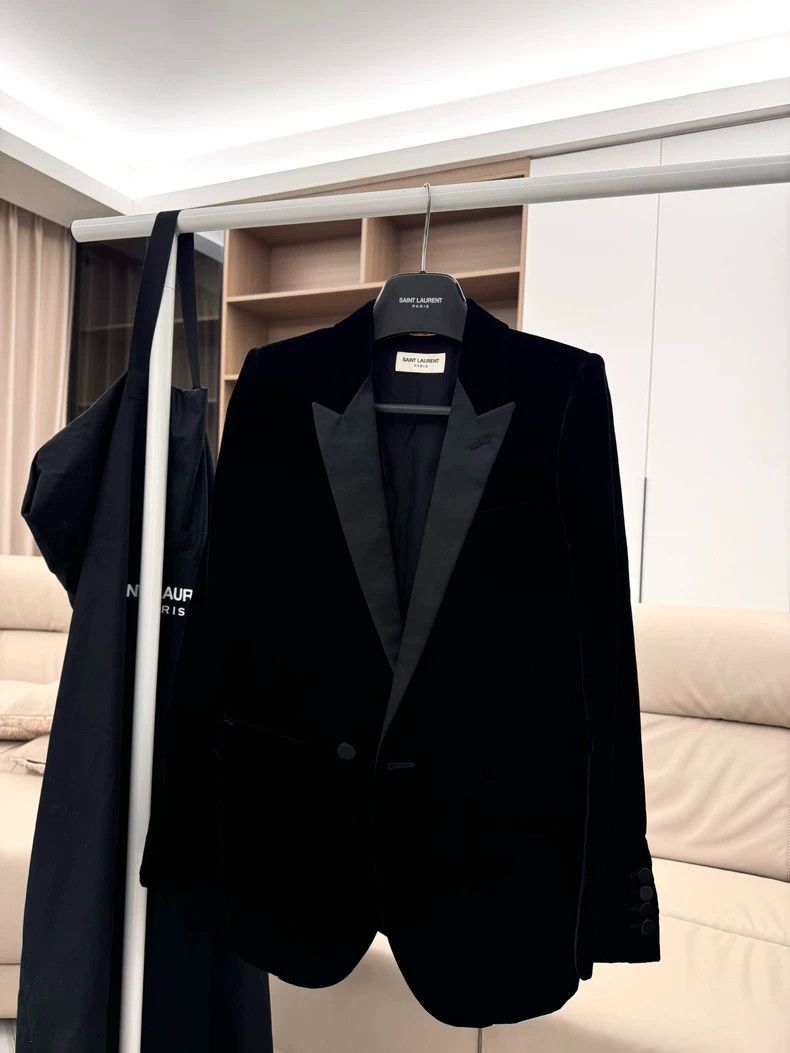 Saint Laurent Paris Saint Laurent Velvet Smoking Jacket Women's - dmc Size XS / US 0-2 / IT 36-38 - 1 Thumbnail