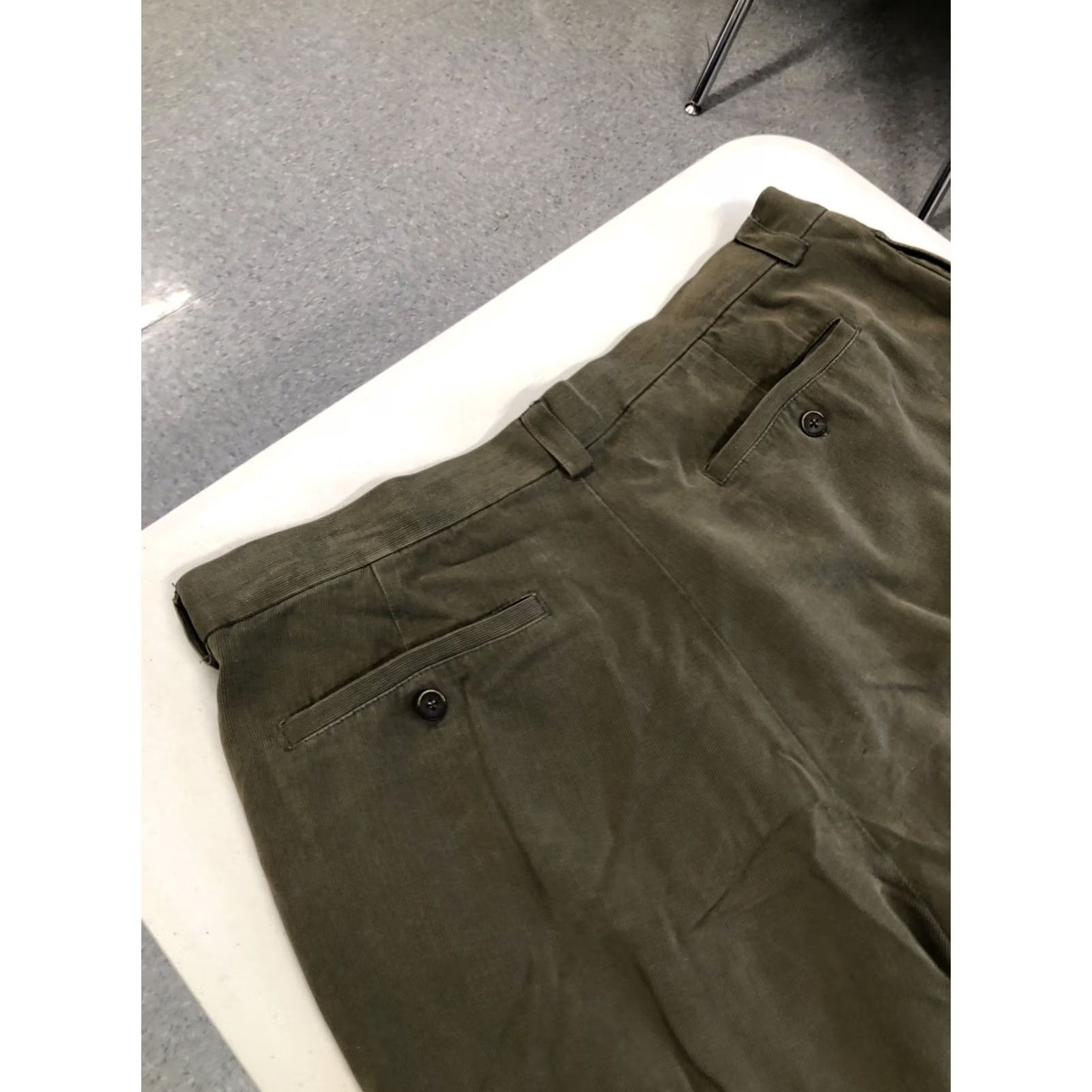 Tommy Bahama Tommy Bahama Shorts Mens 36 Relax Green Pleated Silk Casual Beach Chino Size US 36 / EU 52 - 5 Thumbnail