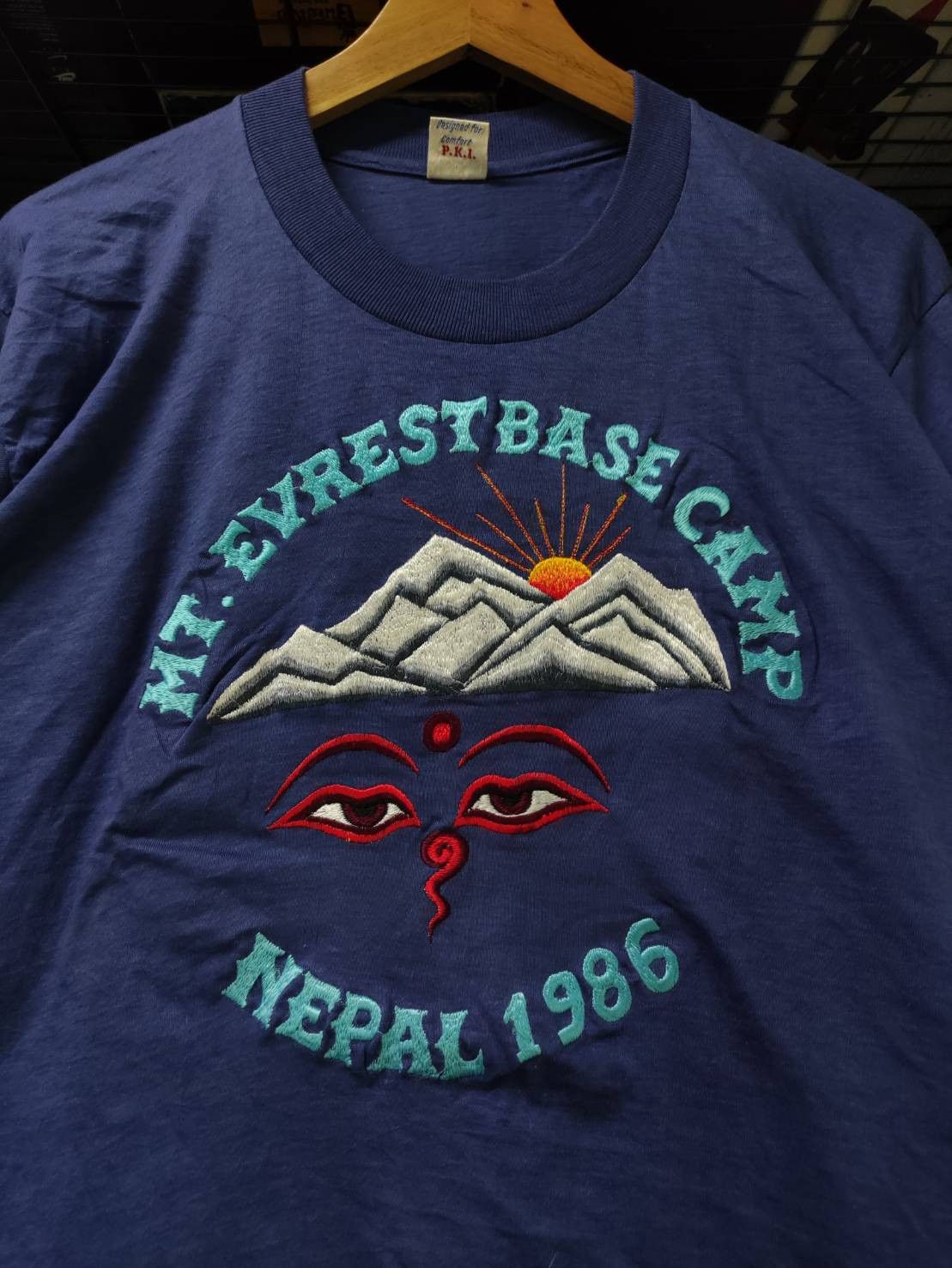 Vintage Vtg 80's Eye Of Buddha Art Single Stitch 50/50 T-Shirt Size US L / EU 52-54 / 3 - 1 Thumbnail
