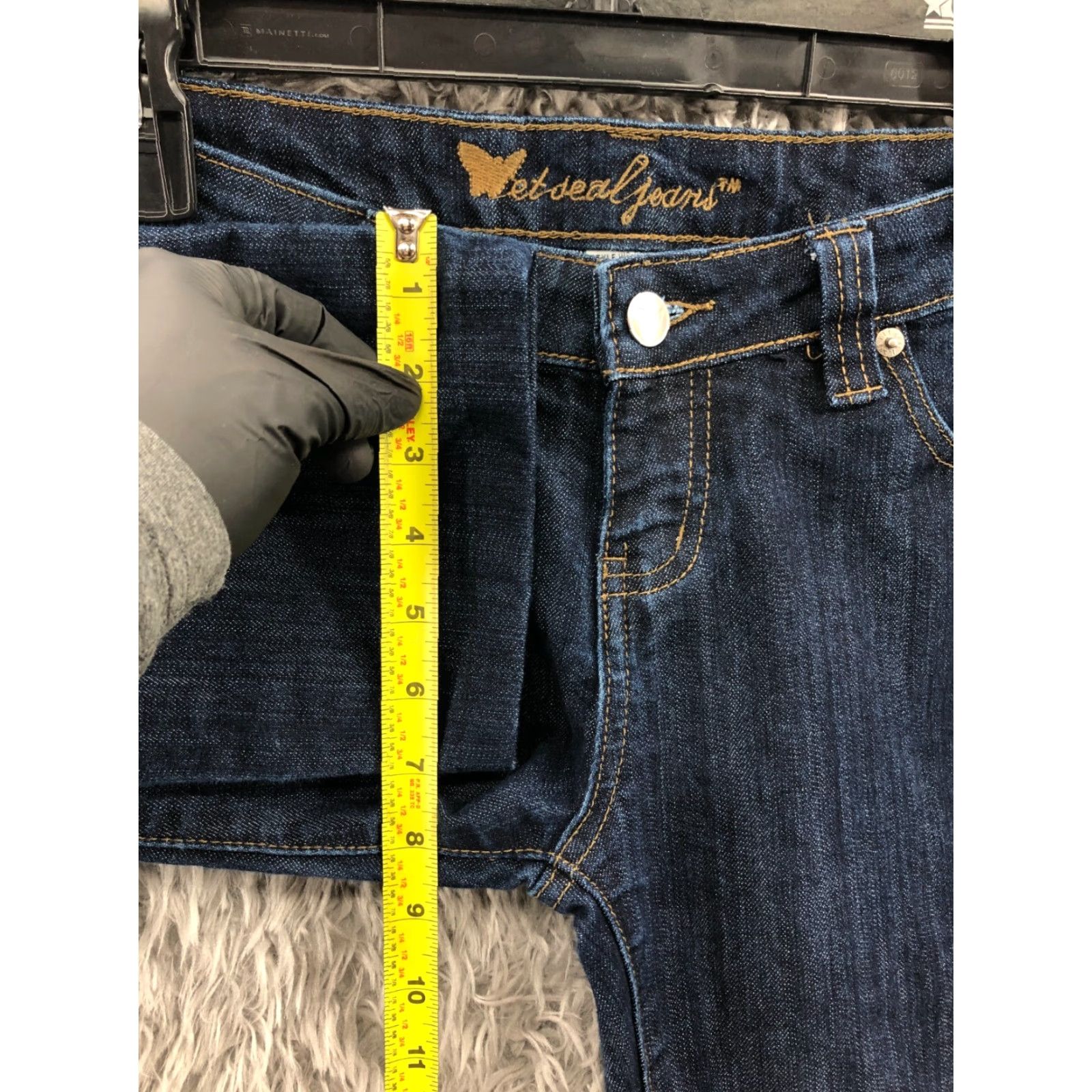 Vintage Wet Seal Jeans Short Juniors Womens Blue Dark Wash Size 11 Denim 5-Pocket Regular Rise Low 26in Inseam Belt Loops Zipper Button Size 32" / US 10 / IT 46 - 4 Thumbnail