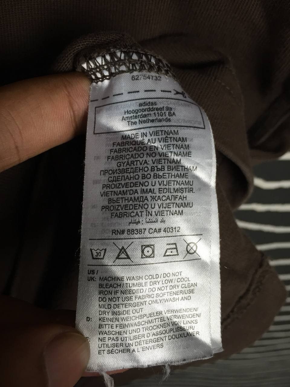 Adidas Adidas Humanrace Pharrell Williams Minimalist Logo Tee Size US M / EU 48-50 / 2 - 7 Thumbnail