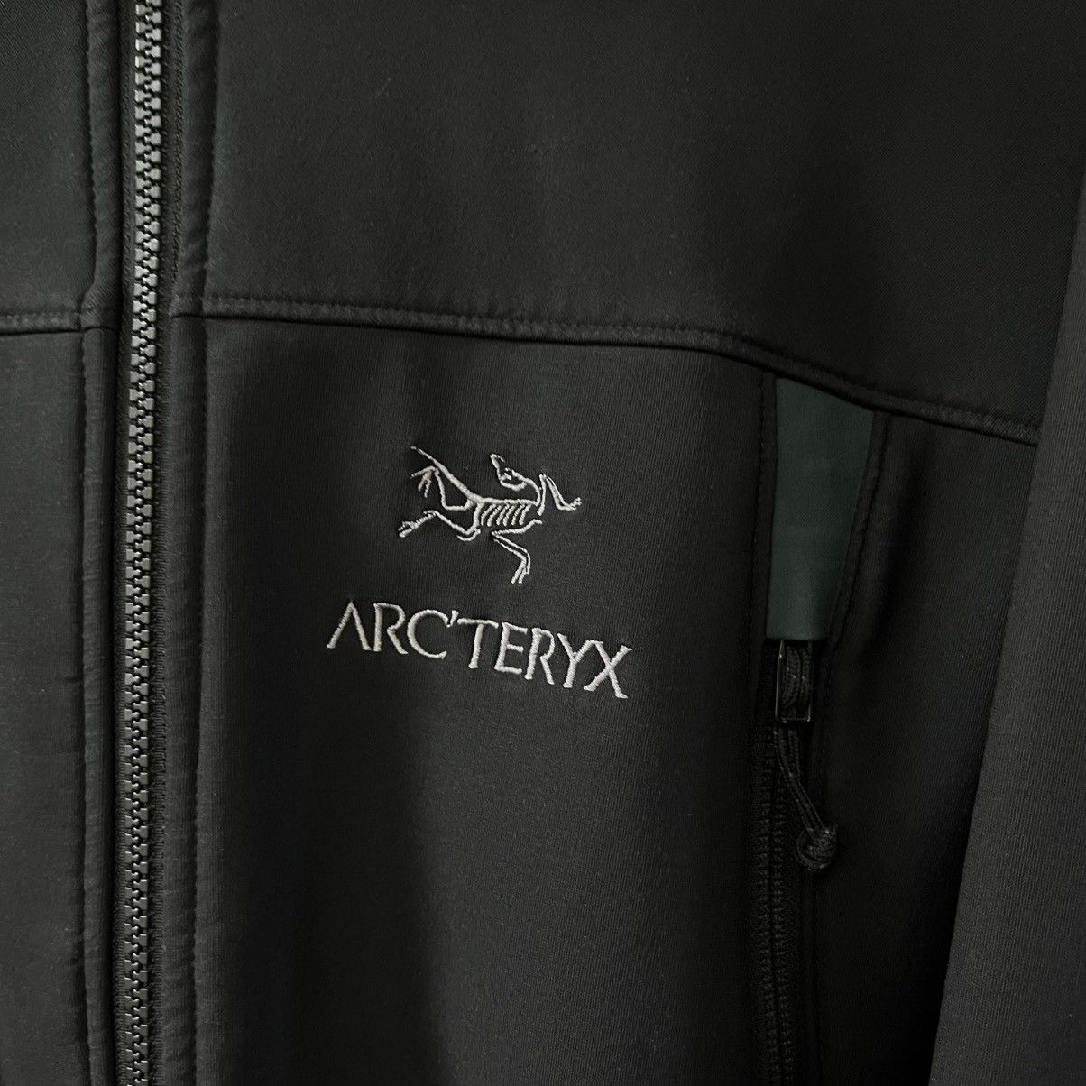 Arc'teryx Vintage Arcteryx Soft Shell Jacket Polartec Black GoprCore Size US M / EU 48-50 / 2 - 5 Thumbnail