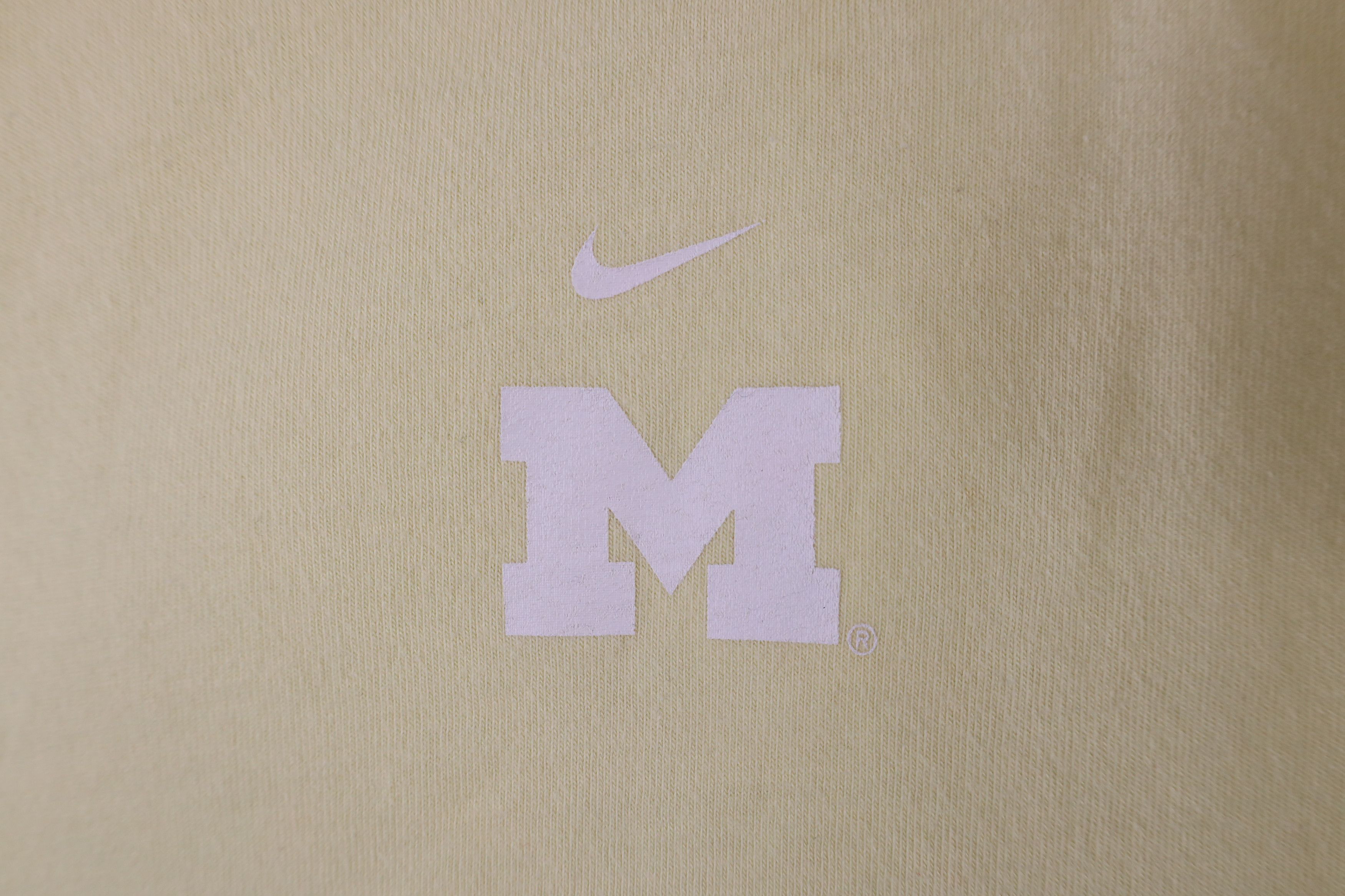 Nike × Vintage Vintage Nike Center Swoosh University of Michigan T-Shirt Size L / US 10 / IT 46 - 4 Thumbnail