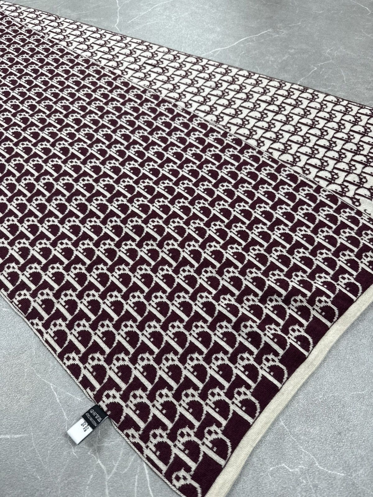 Dior Christian Dior Reversible Vintage Scarf White Red Size ONE SIZE - 2 Thumbnail