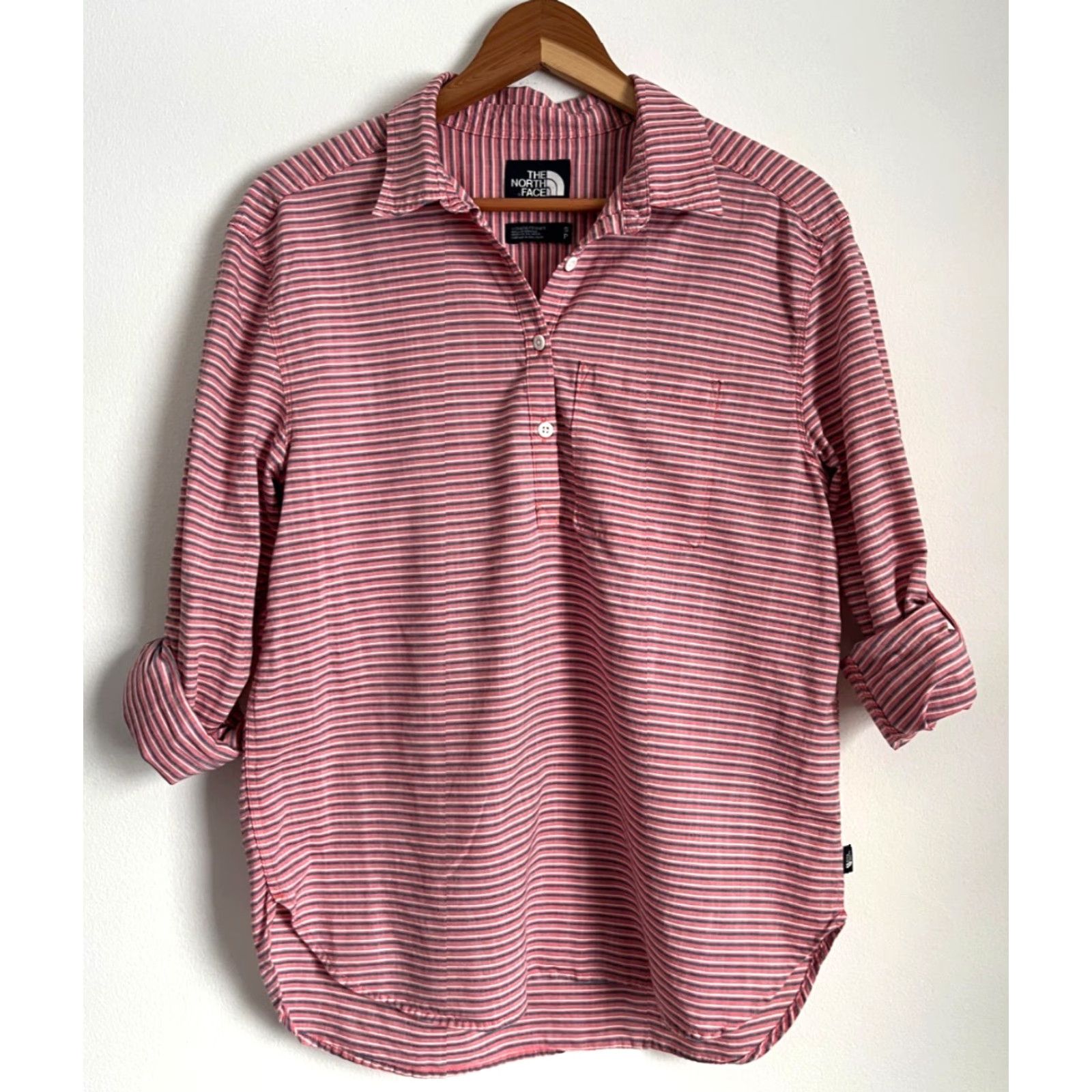 The North Face Nike Shirt Women’s Button-Up Pullover with Roll Tab Sleeves Sz S Multicolor Striped The North Face Size S / US 4 / IT 40 - 2 Thumbnail