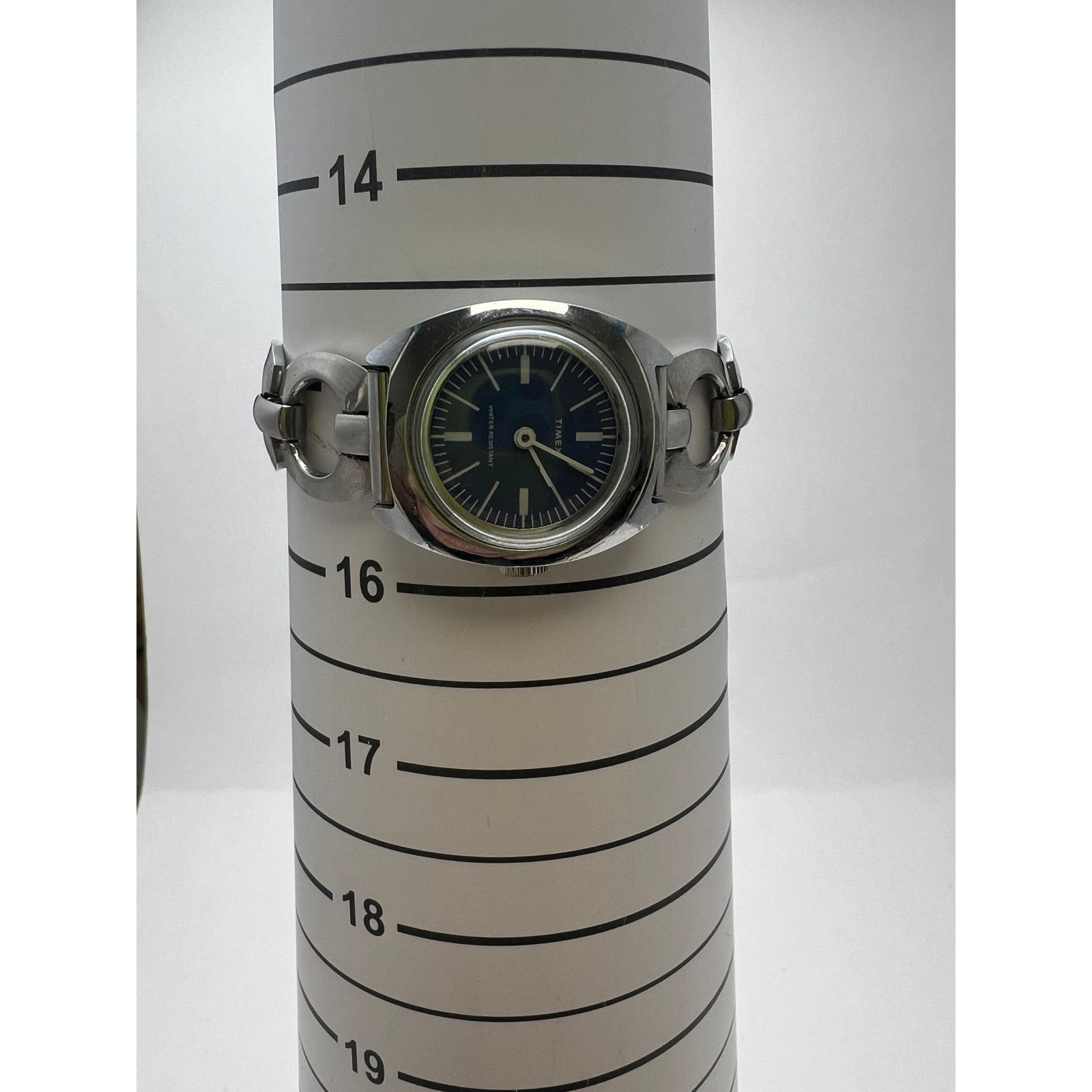 Timex Vintage Timex Ladies Cavatina watch with link bracelet Size ONE SIZE - 1 Thumbnail