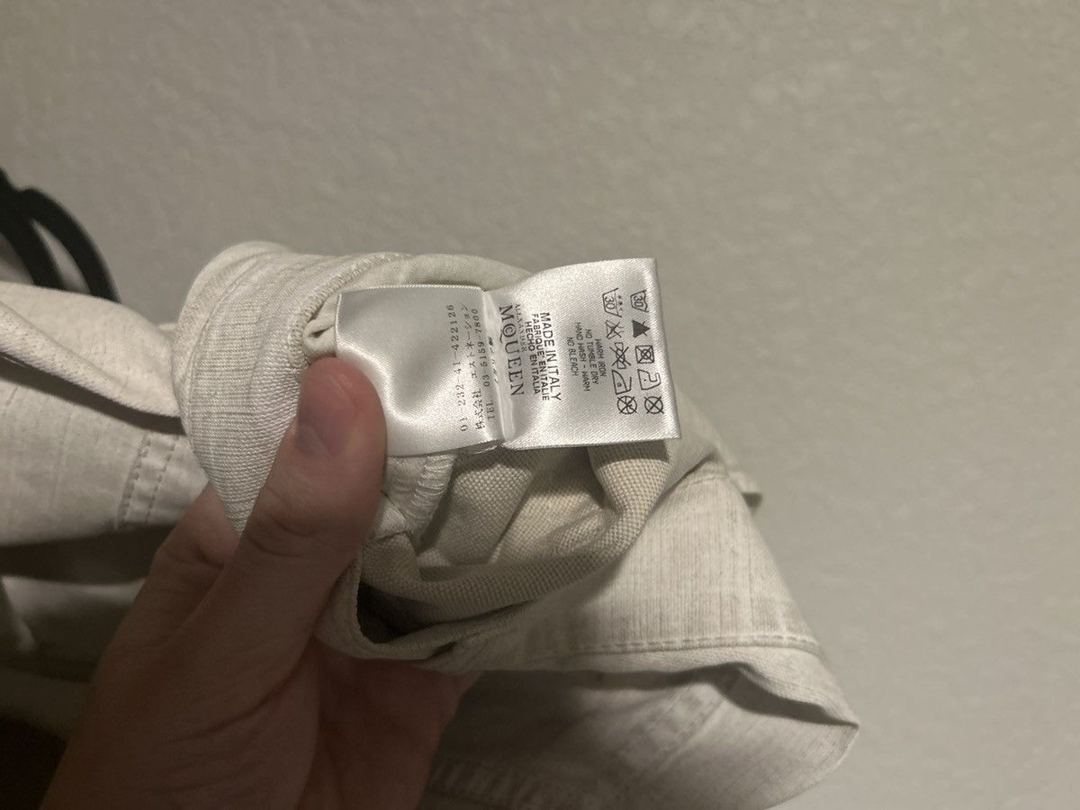Alexander McQueen Alexander McQueen 2009 Painted Seam White Canvas Pants Size US 30 / EU 46 - 6 Thumbnail