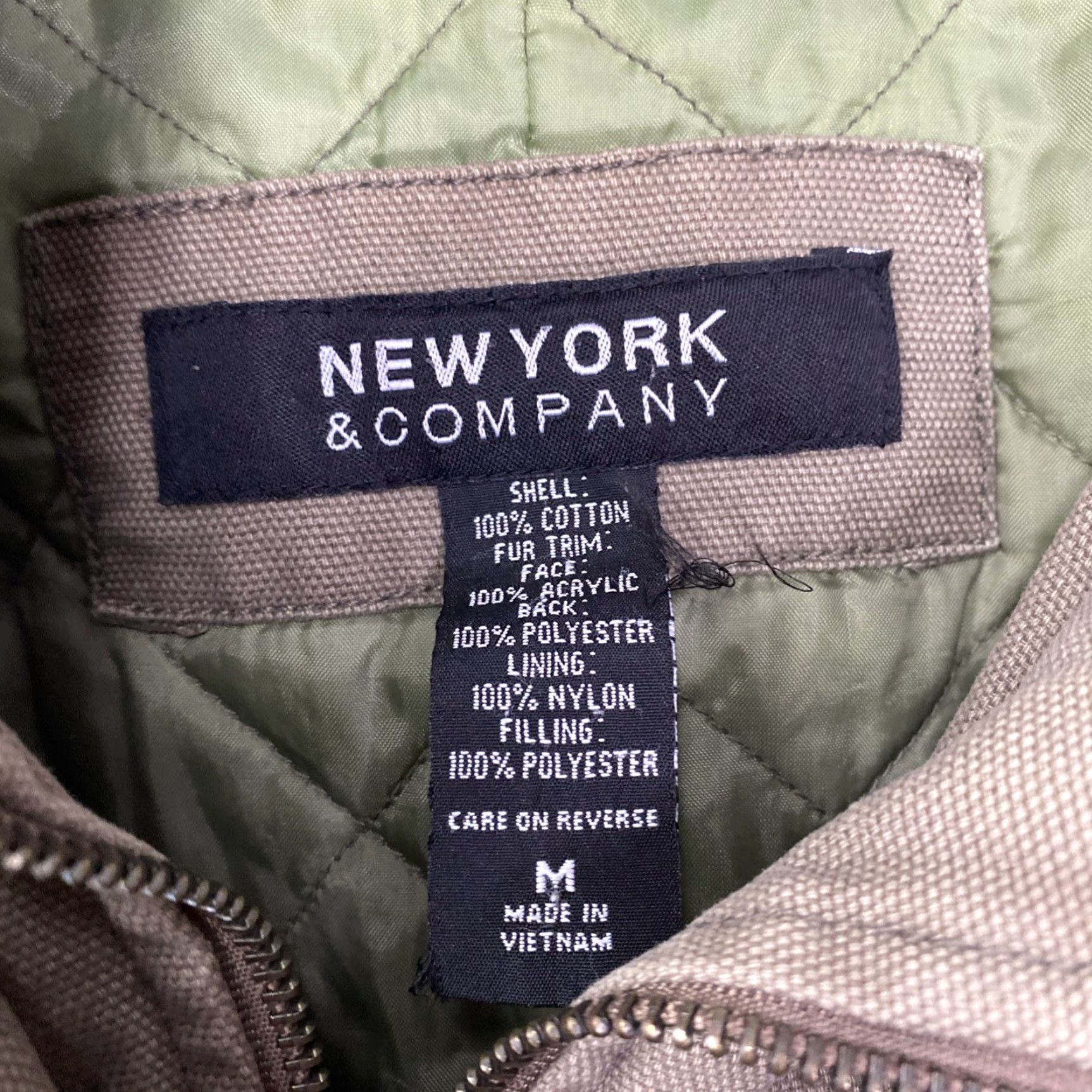 CO New York & Co Jacket Womens Medium Olive Green Hooded Quilted Lined Coat 20x27 Size M / US 6-8 / IT 42-44 - 3 Thumbnail