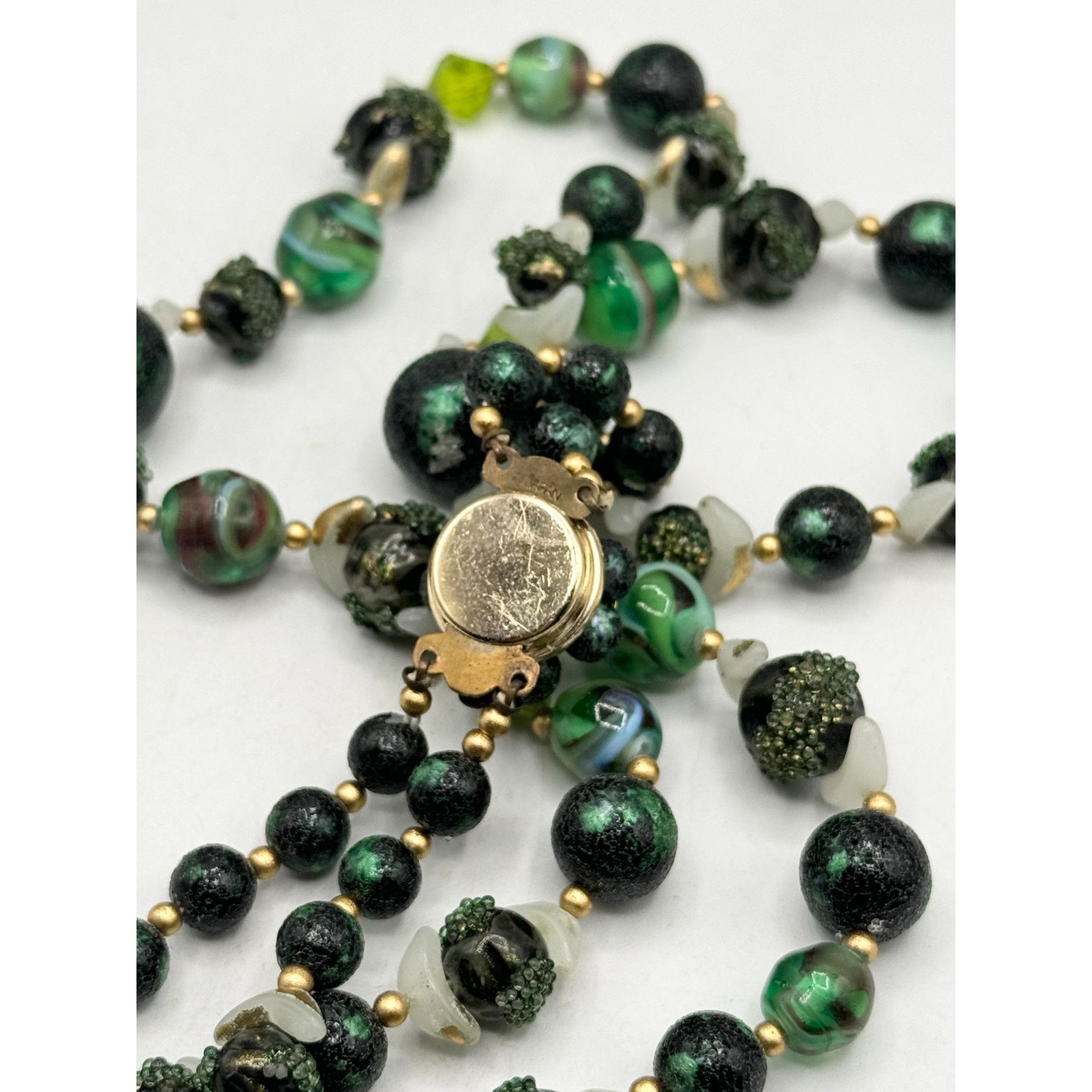 Vintage Vintage Japan Green Art glass beaded collar necklace Size ONE SIZE - 5 Thumbnail