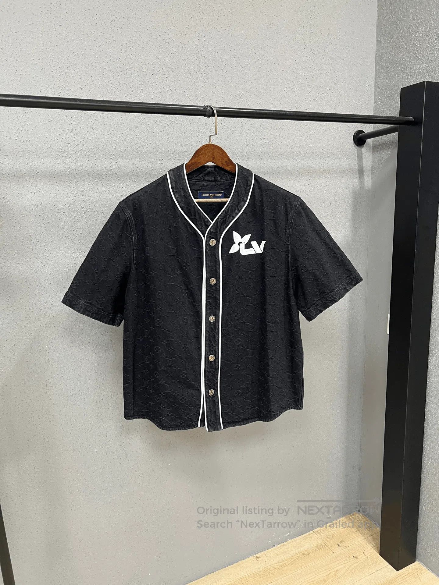 Louis Vuitton LV Embossed Baseball Cardigan. Size US L / EU 52-54 / 3 - 1 Thumbnail