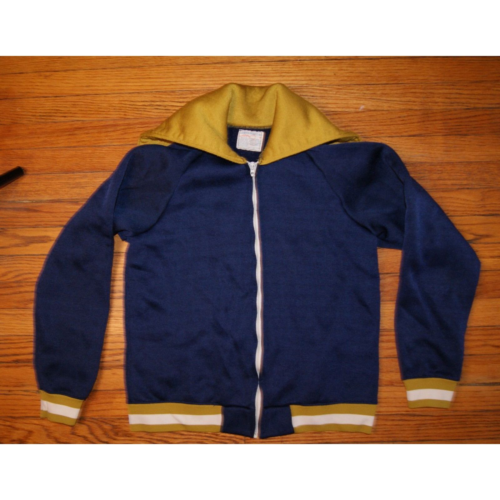 Champion VTG Champion Zip Coat Hoodie M Varsity Zipped Hood Nylon Size US M / EU 48-50 / 2 - 1 Thumbnail