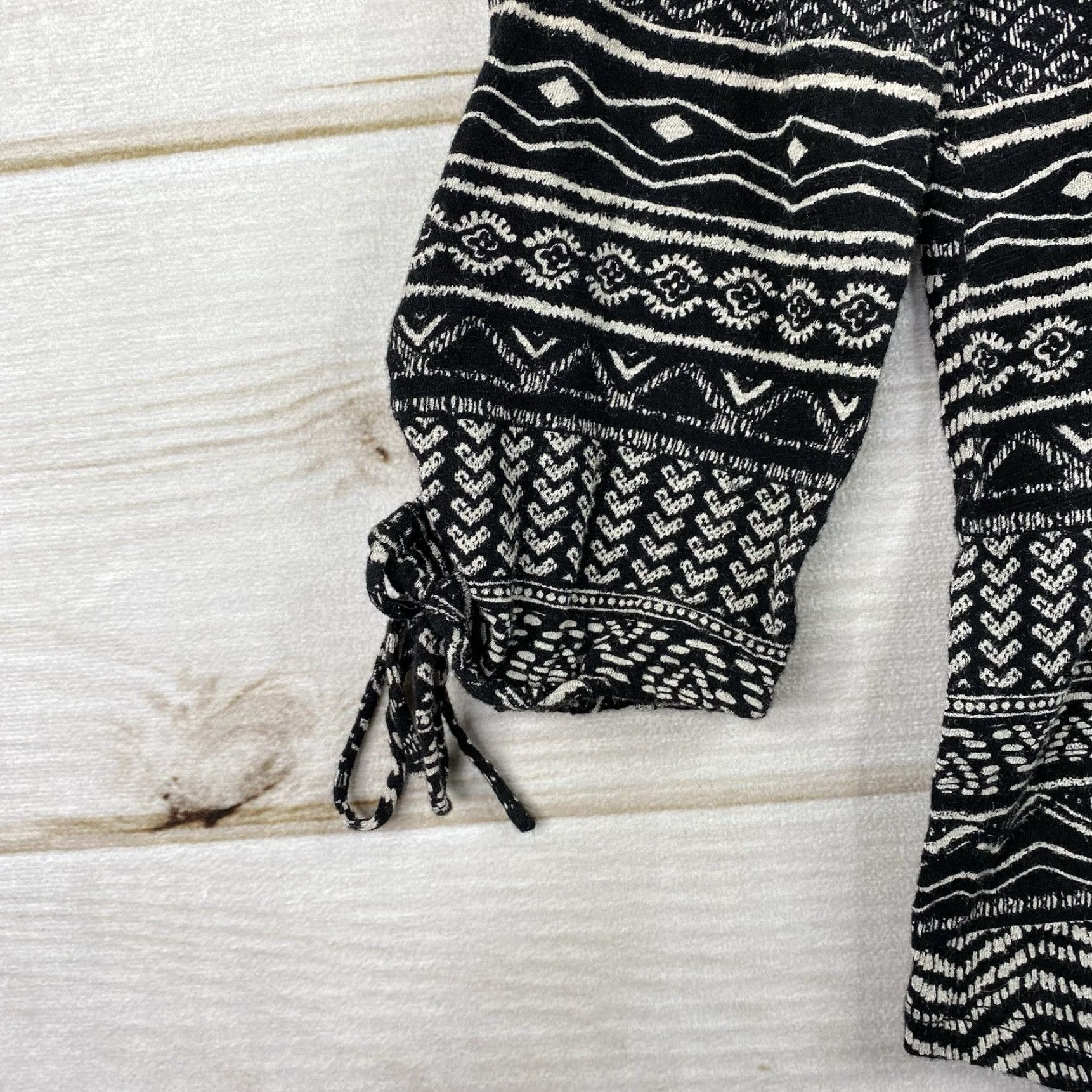 Lucky Brand Lucky Brand Top Blouse Womens L Black Aztec Print 3/4 Sleeve Lightweight Stretch Bohemian Modern Size L / US 10 / IT 46 - 3 Thumbnail