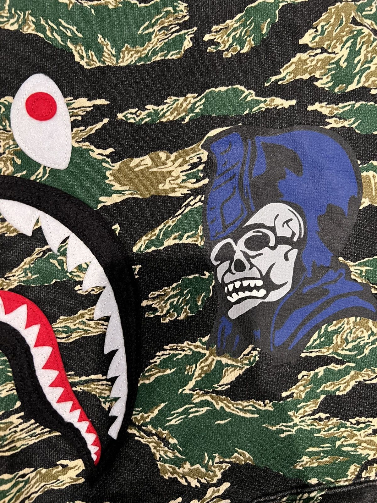 Bape A Bathing Ape URSUS Forest Camo Full Zip Up Shark Hoodie Size US L / EU 52-54 / 3 - 5 Thumbnail