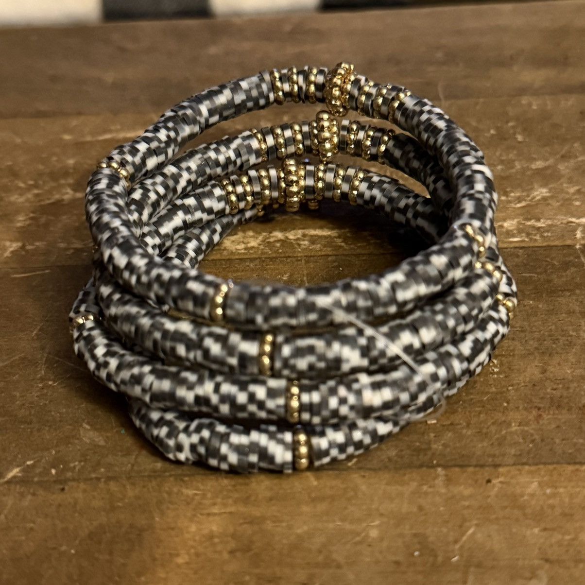 Other Black and white heshi bead stretch bracelets Size ONE SIZE - 6 Thumbnail