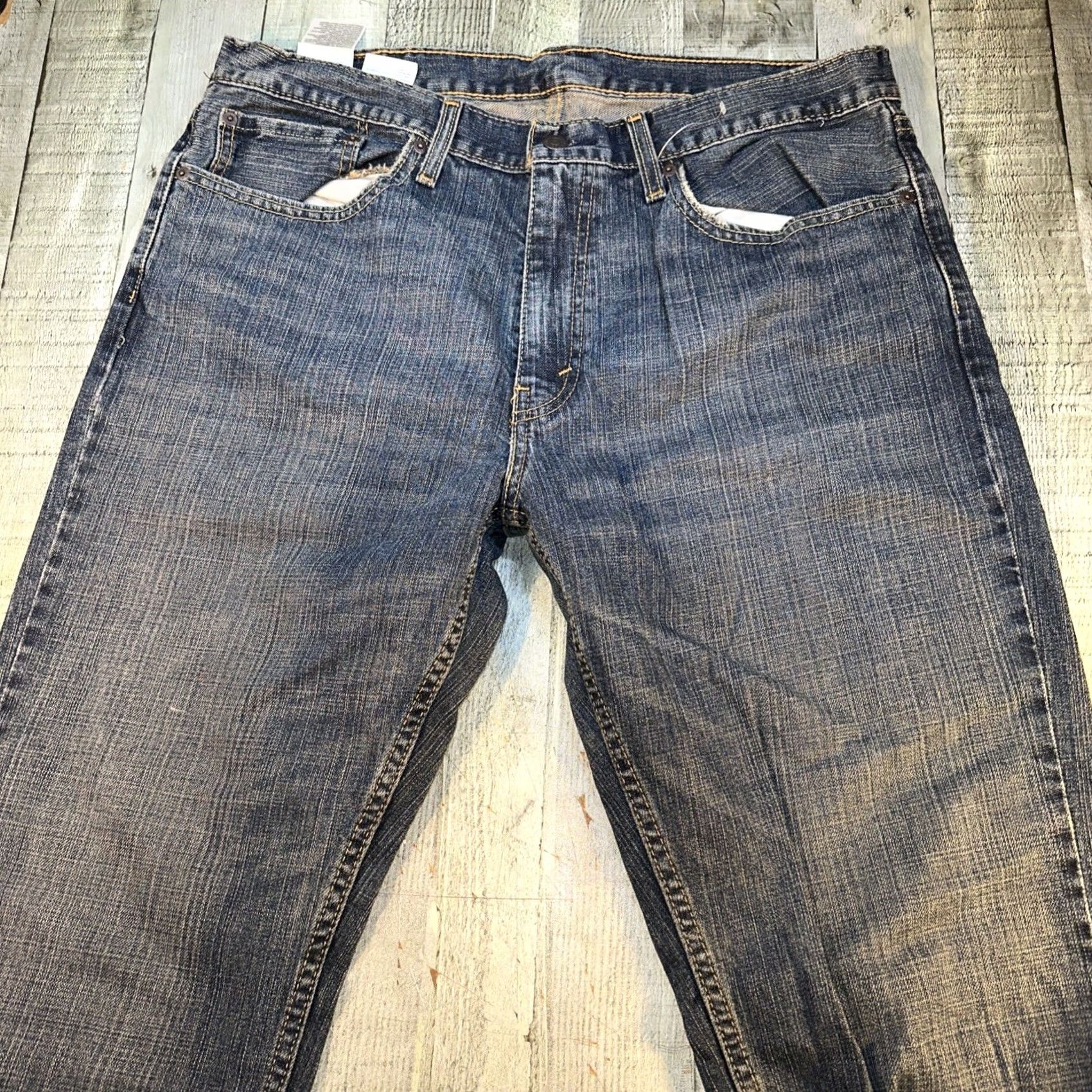 Levi's VINTAGE? No. Men’s Levi’s 559 Jeans 36x32 Blue Straight 32 Inseam Mens Size US 36 / EU 52 - 2 Thumbnail