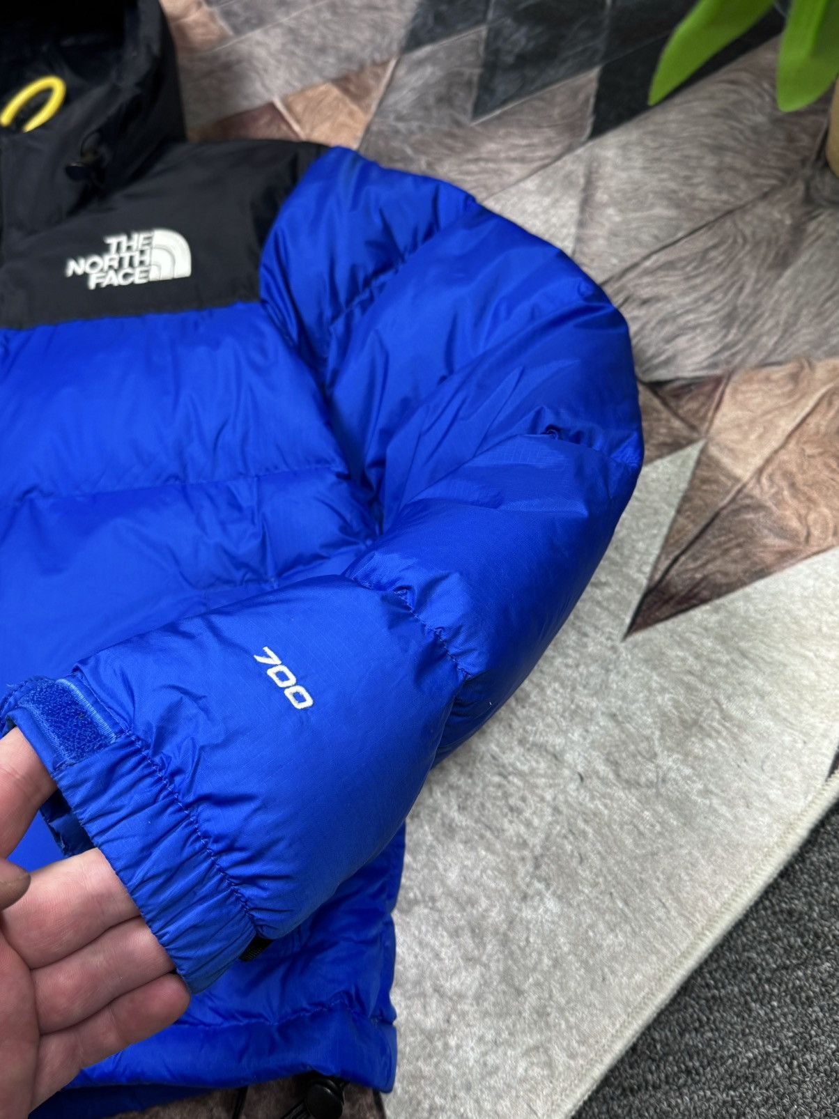 The North Face THE NORTH FACE NUPTSE 700 WOMANS PUFFER DOWN JACKET SIZE XS Size XS / US 0-2 / IT 36-38 - 8 Thumbnail