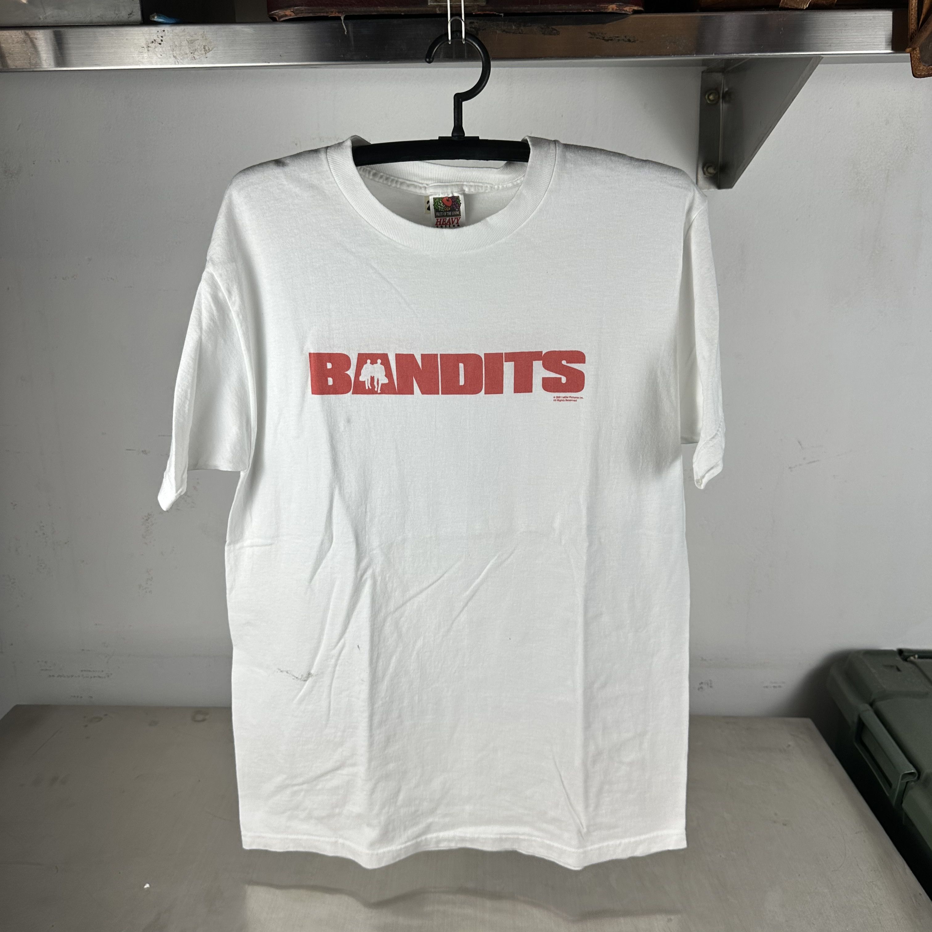 Vintage 2001 Bandits Two's Company Three's A Crime Bruce Willis Tee Size US L / EU 52-54 / 3 - 1 Thumbnail