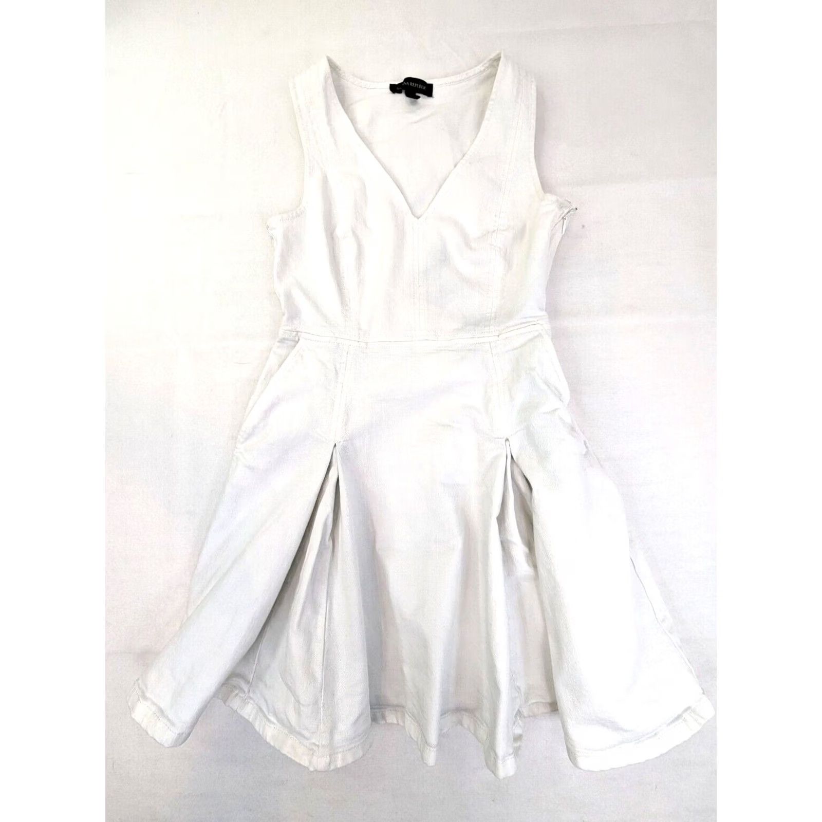 Banana Republic Banana Republic Dress Women 6P White Denim Sleeveless V-Neck Flare (24 W x 30 L) Size M / US 6-8 / IT 42-44 - 3 Thumbnail