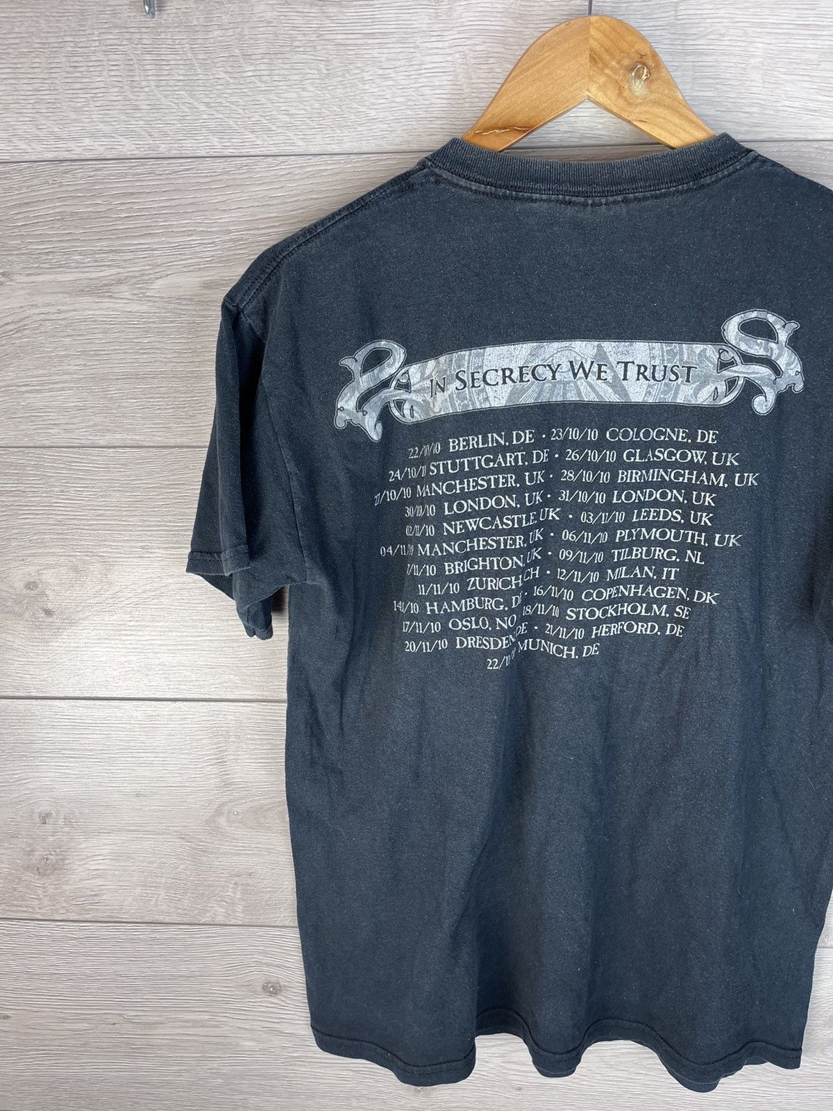 Japanese Brand Mens T-shirt merch 2010 size M Size US M / EU 48-50 / 2 - 11 Thumbnail