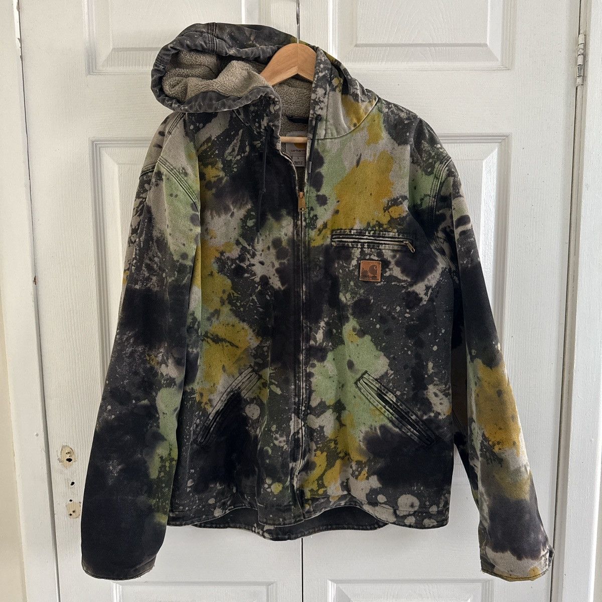 Carhartt Tie dyed vintage Carhartt jacket Size US L / EU 52-54 / 3 - 1 Thumbnail