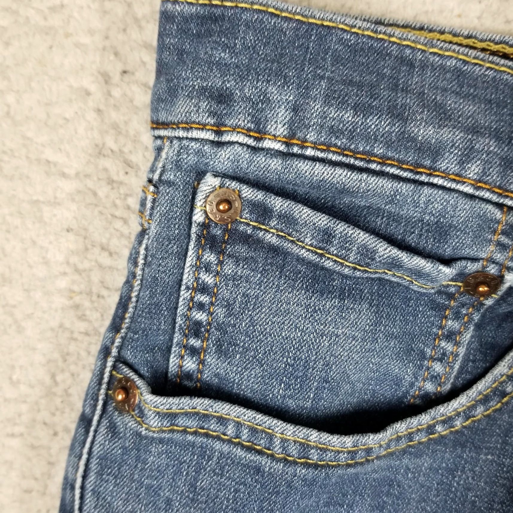 Levi's Levi's 514 Jeans Men 32x30 Blue Denim Straight Leg Mid Rise Casual Classic Rivets Size US 32 / EU 48 - 6 Thumbnail
