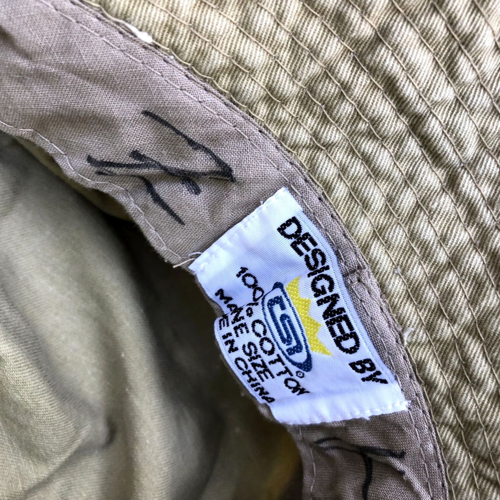 Etro VINTAGE CSI CAYMAN ISLANDS Bucket Hat Men's Beige Cap One Size Retro Size ONE SIZE - 7 Thumbnail