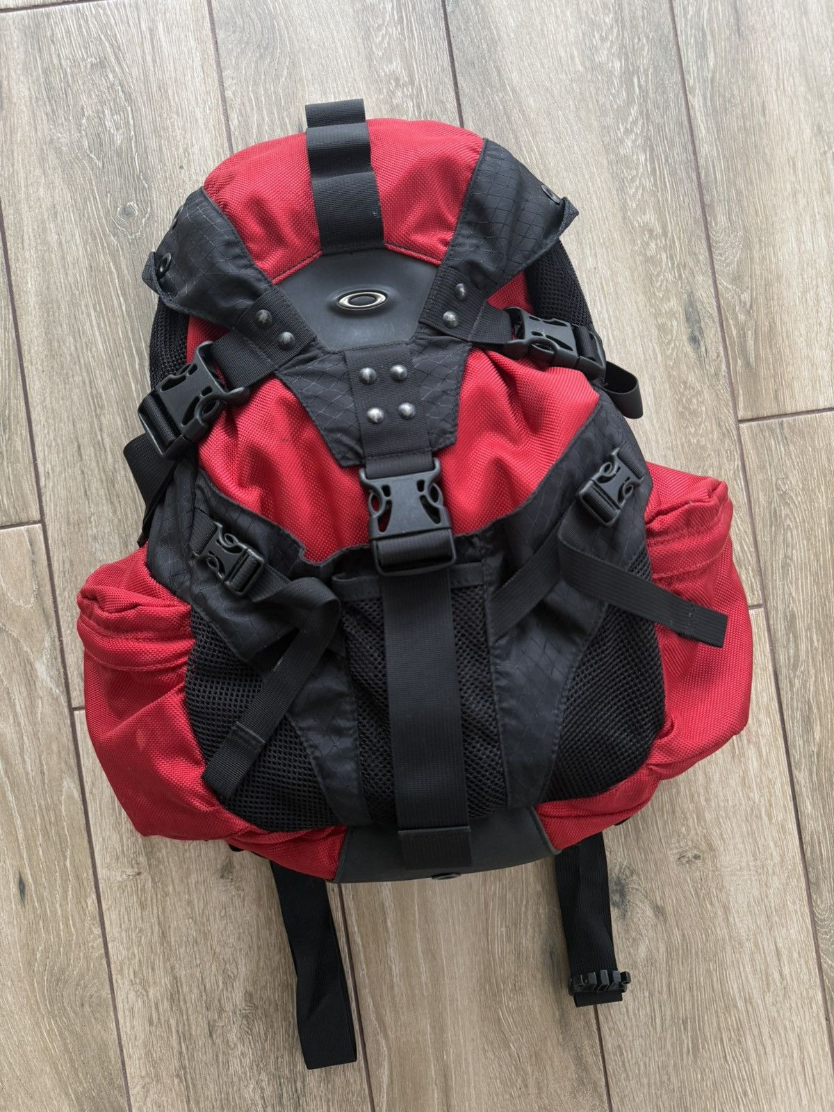 Oakley Oakley Software ICON Red/Black Tactical Backpack Size ONE SIZE - 2 Thumbnail