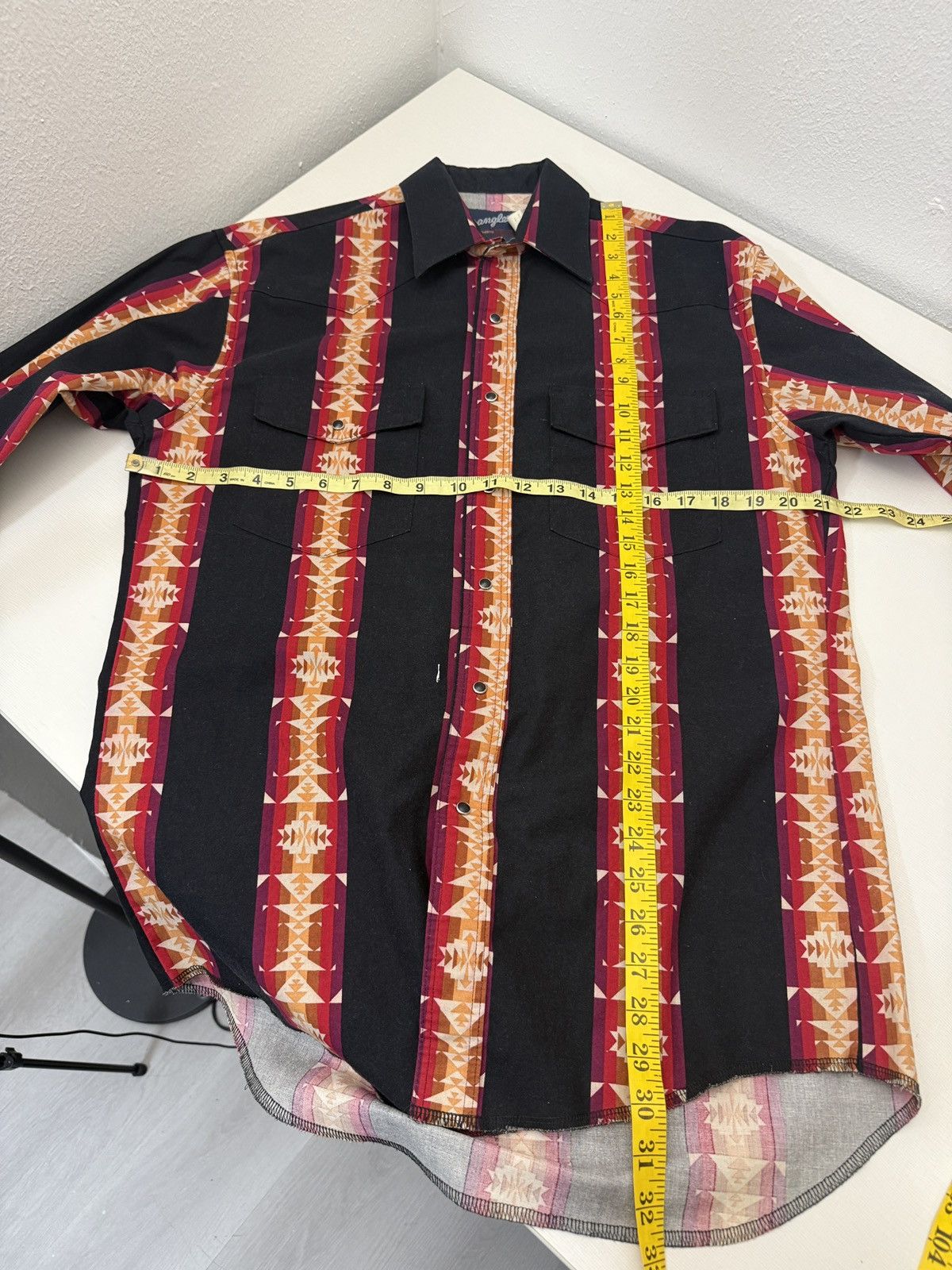 Wrangler Vtg 90s Wrangler Brushpopper Pearl Snap Western Aztec Sunset Size US L / EU 52-54 / 3 - 6 Thumbnail