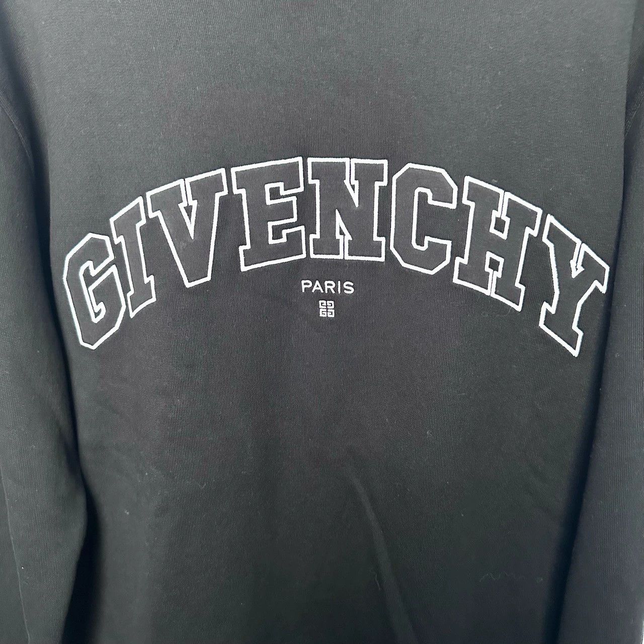 Givenchy givenchy embroidered crew neck sweatshirt Large Size US L / EU 52-54 / 3 - 3 Thumbnail