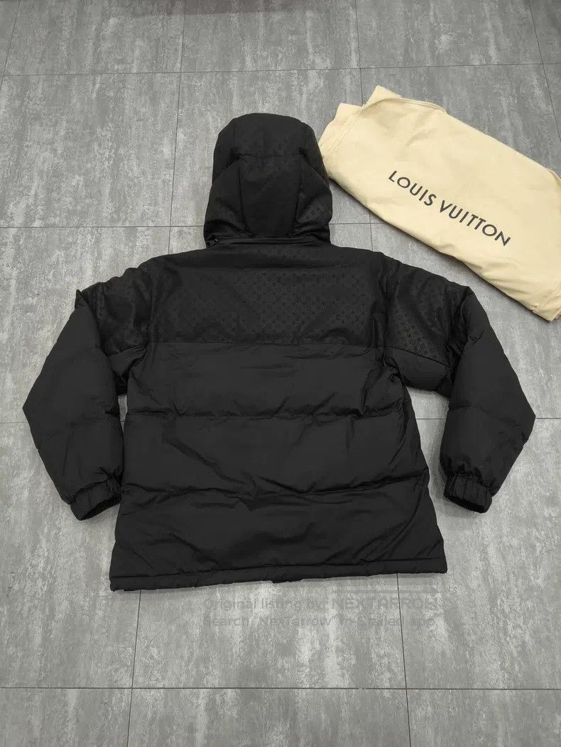 Louis Vuitton Louis Vuitton 24 SS dark pattern presbyopic down jacket Size US S / EU 44-46 / 1 - 2 Thumbnail