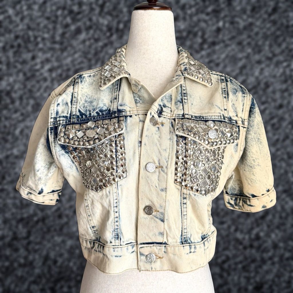 Denime VINTAGE ITZIK Denim Jacket Cropped Studded Rhinestone Button Front Cotton 80s 90s Women's Size S Cream/Blue - Basic Jacket Size 28" / US 6 / IT 42 - 1 Thumbnail