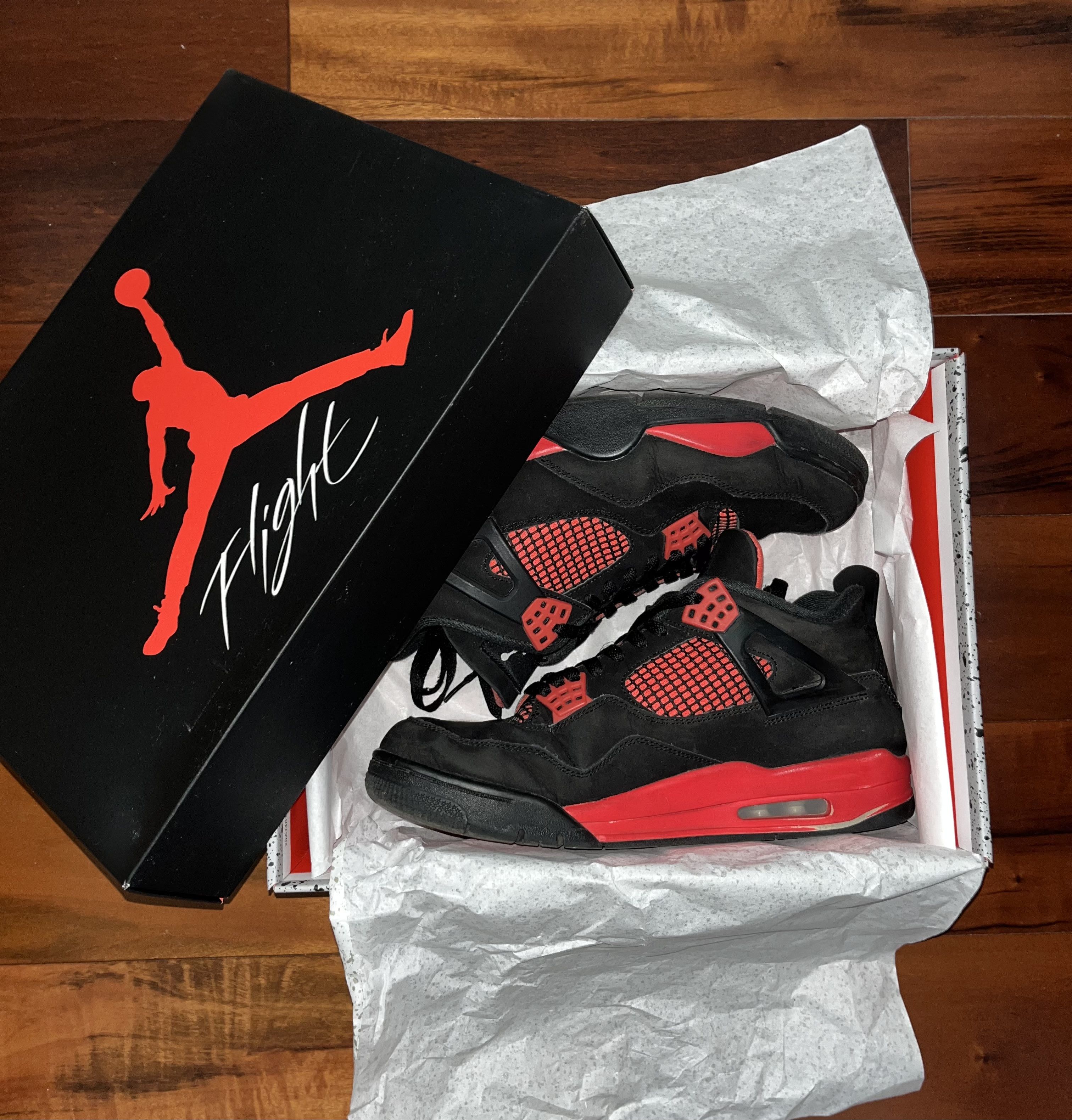 Air Jordan Retro 'Red Thunder'