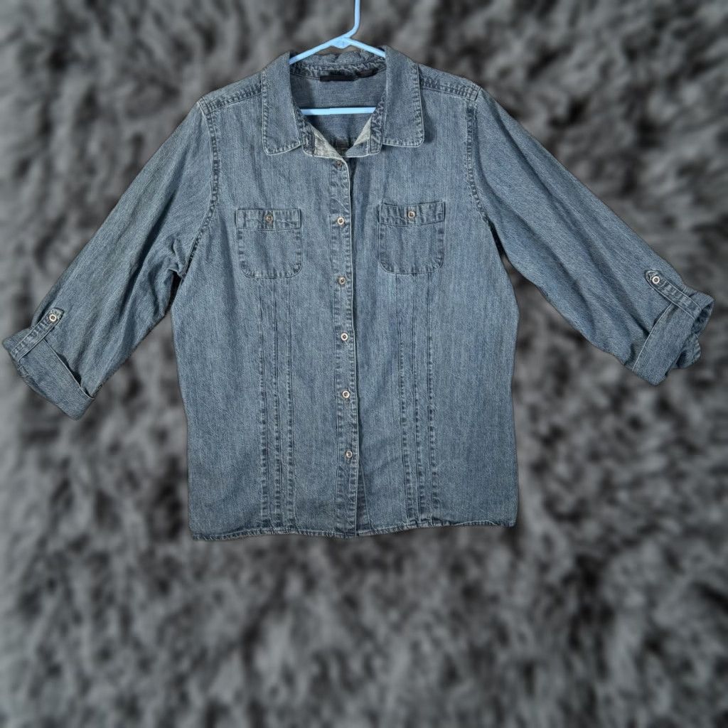 Avenue Avenue Button Up Shirt Denim 18 Plus 3/4 Sleeve Collared Blue Women Womens Cowgirl Cottagecore Grandmacore Mom Chic Modern Cute Button-Up Shirt Size XXL / US 16-18 / IT 52-54 - 1 Thumbnail
